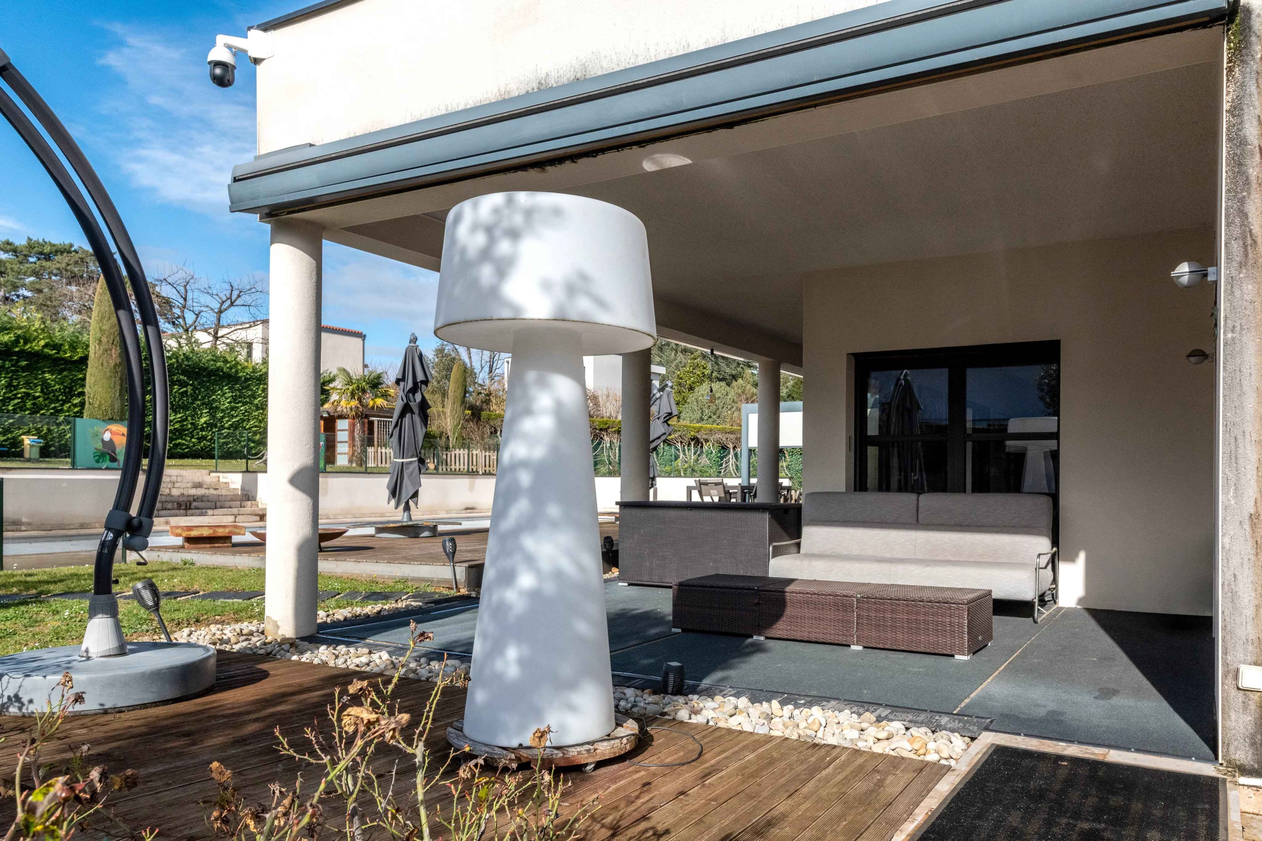 Fab87e65ae9fd618e24252260246fb29 df2a82ad0b 4096 original - Attribut alt par défaut.