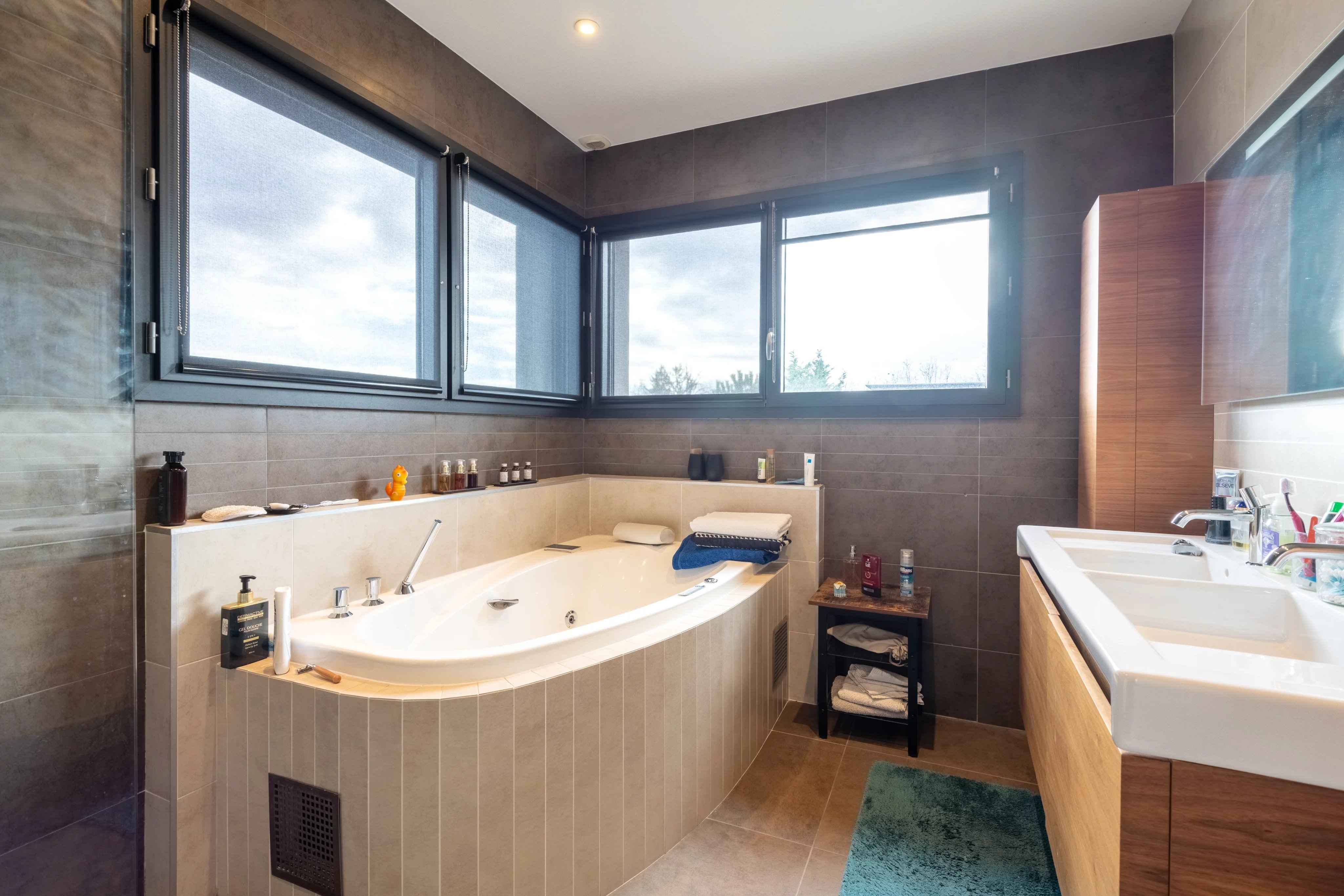 6df558836858ceb6540073c468155b47 5c1080ff50 4096 original - Attribut alt par défaut.