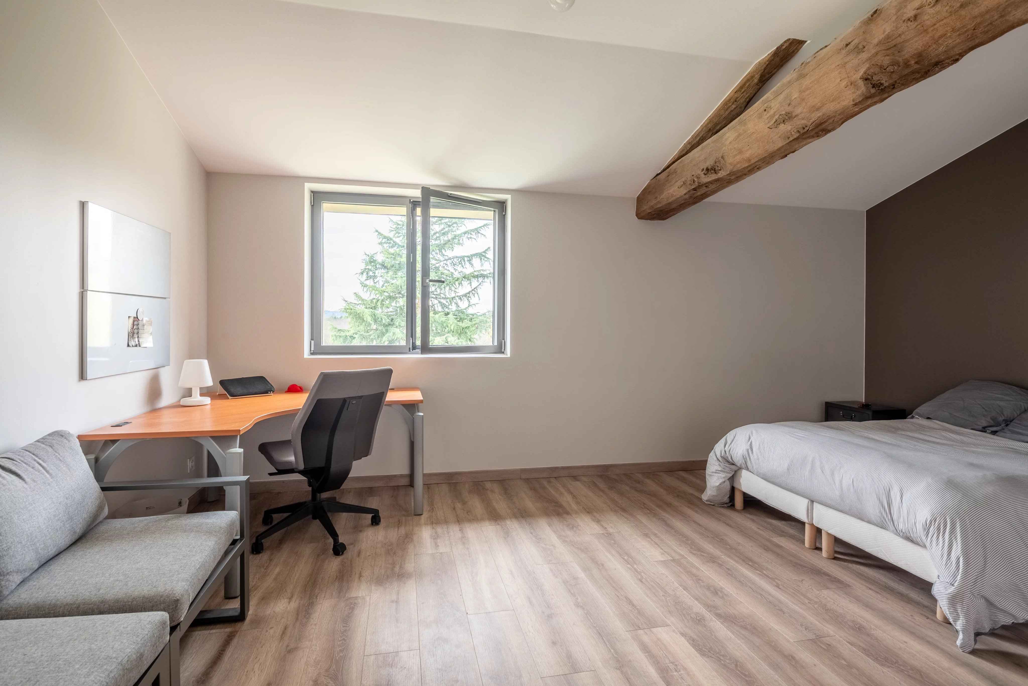 Fe769e2a86ee3c5ea82d313ff60b25d8 1a8982b939 4096 original - Translation missing: en.helpers.application.image_tag.default_alt