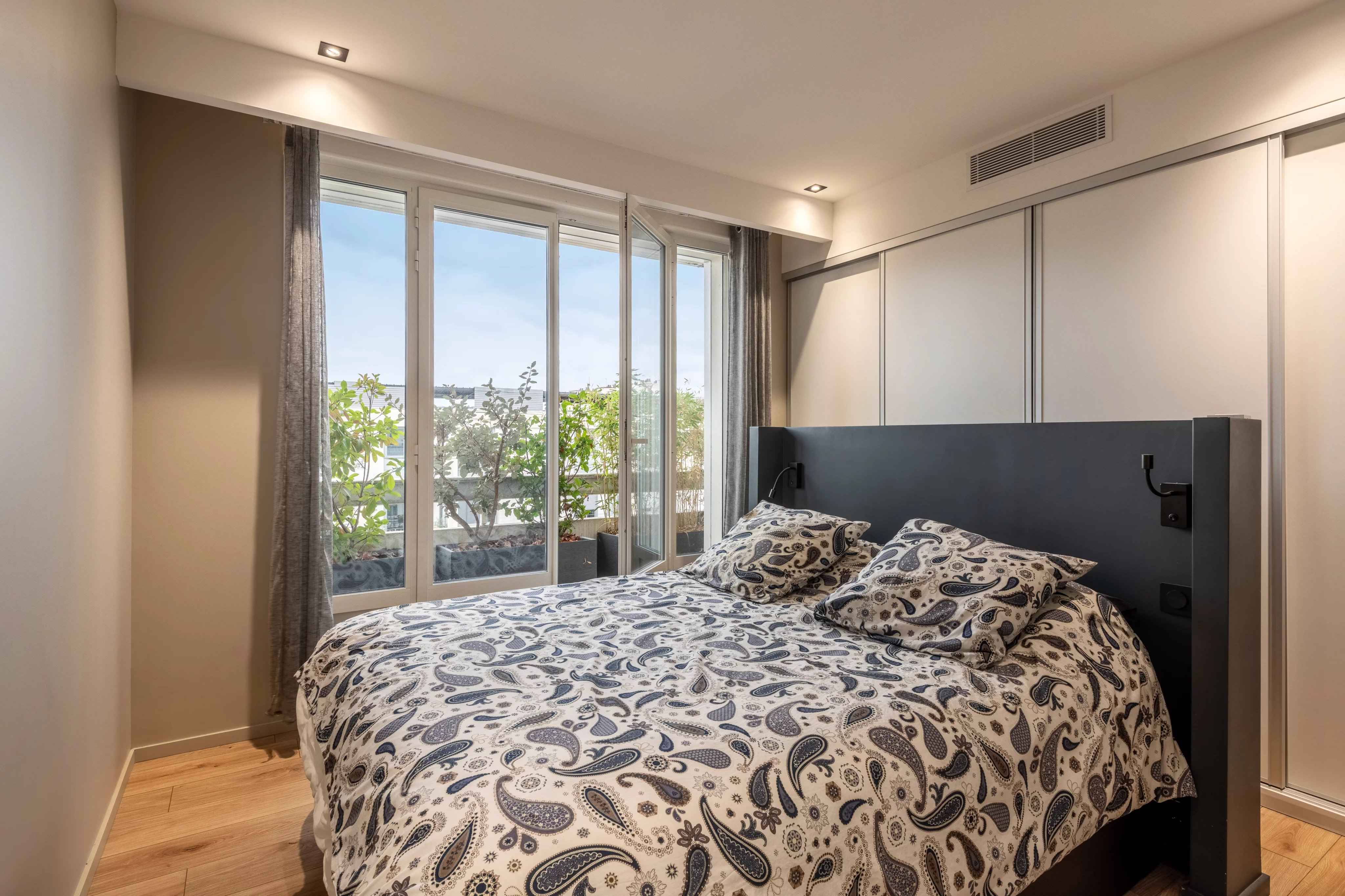 4dead24944db629d9da833697794733a 91bb509a08 4096 original - Attribut alt par défaut.