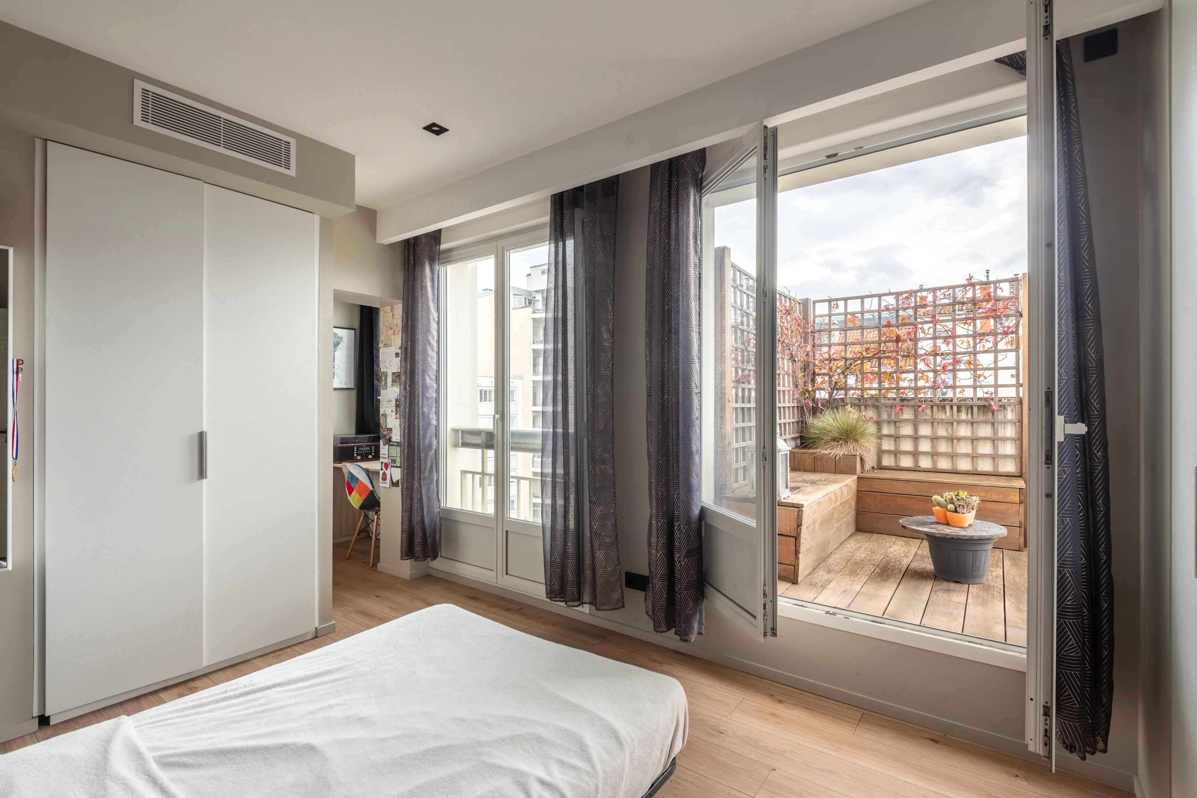 Fd9c87748c5f35660624ae20220d0c76 03b39155d5 4096 original - Attribut alt par défaut.