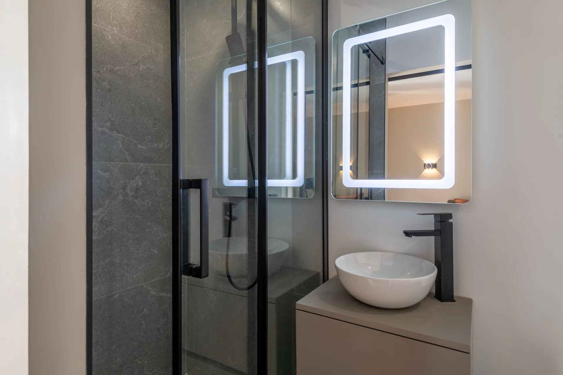 4911438f582c0abcd1d3c5c3f05a9c75 3922340346 1920 original - Attribut alt par défaut.