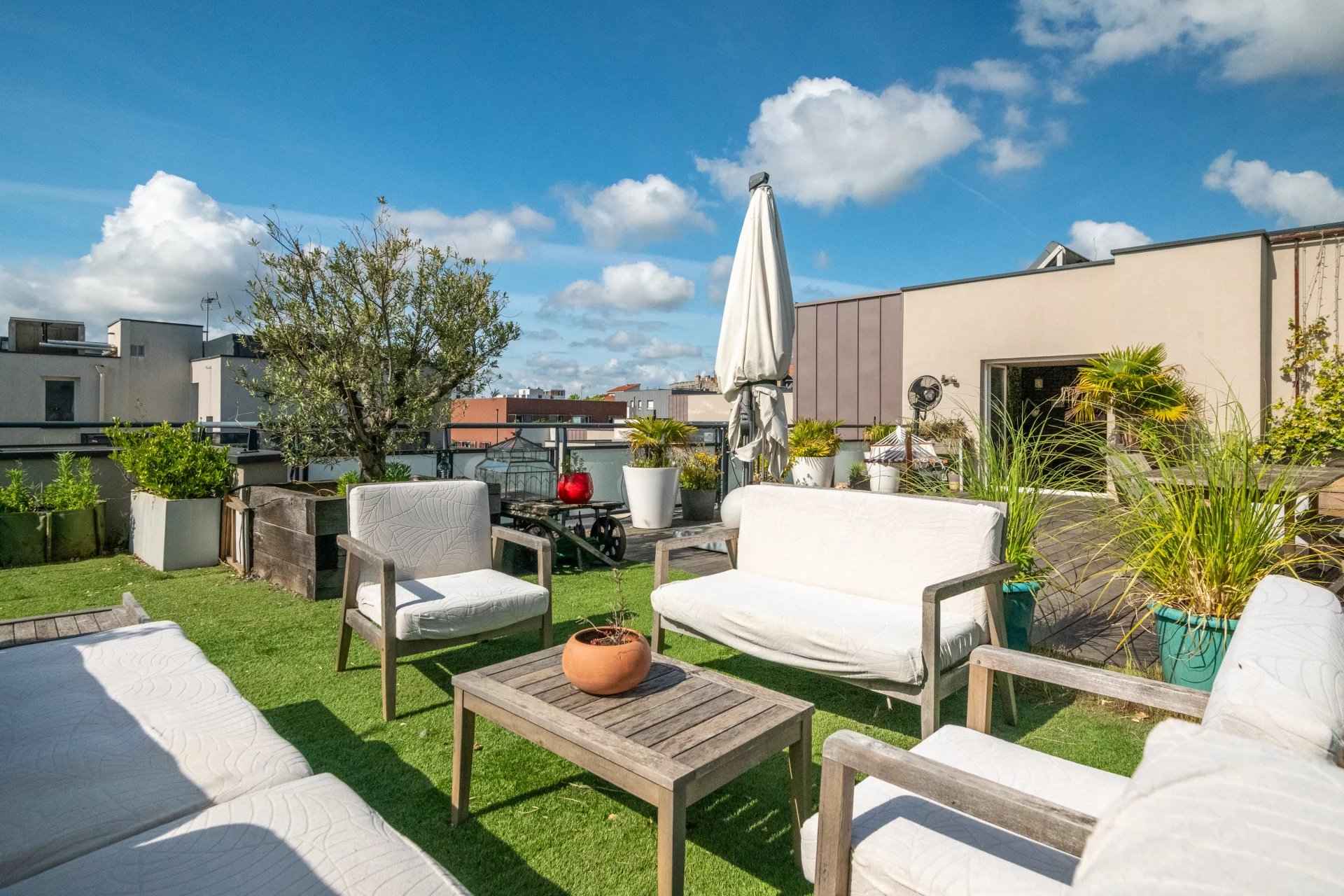 9f16906b9206e25daa21ced226d0b7b1 50819ee96d 1920 original - Translation missing: en.helpers.application.image_tag.default_alt