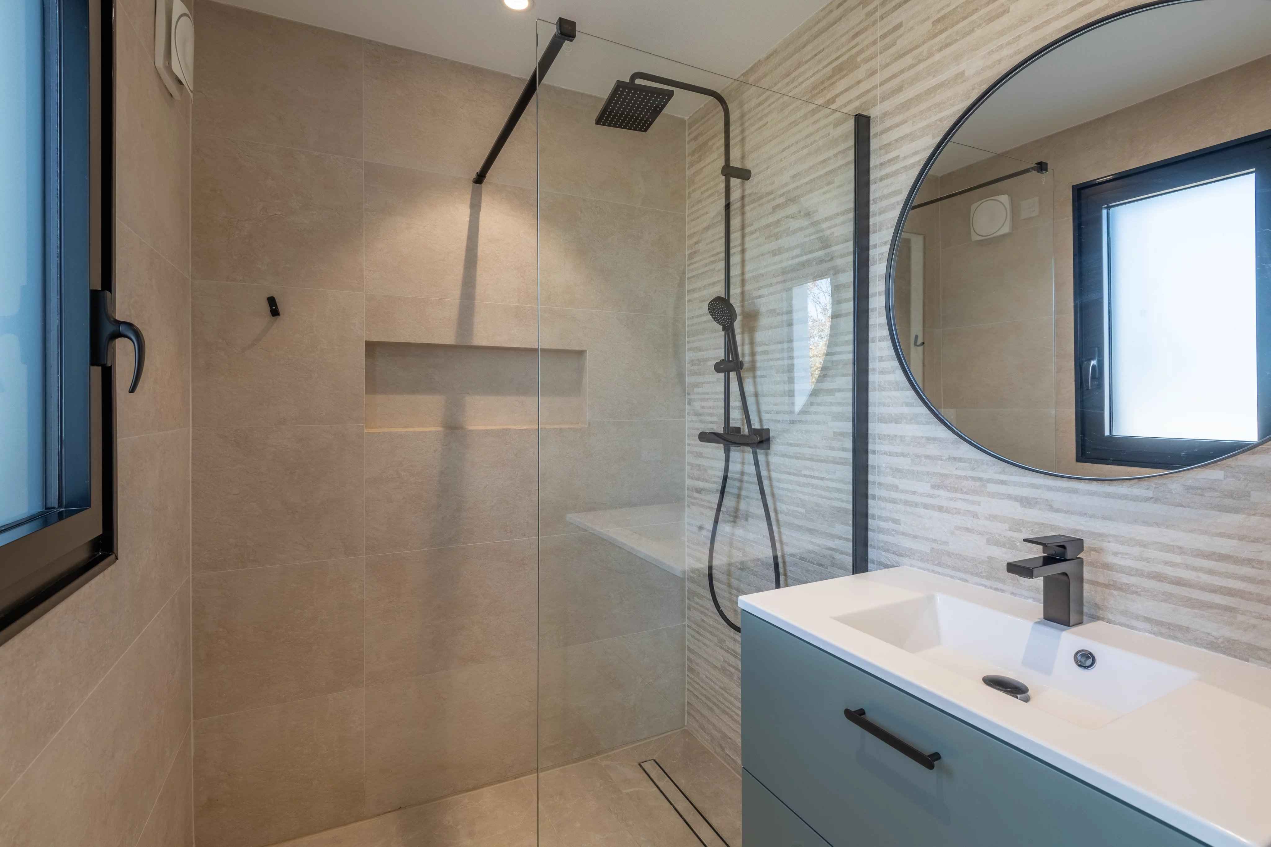 D75367d2b8973d7fe7137b4ef95a430a 3258d1b13f 4096 original - Attribut alt par défaut.