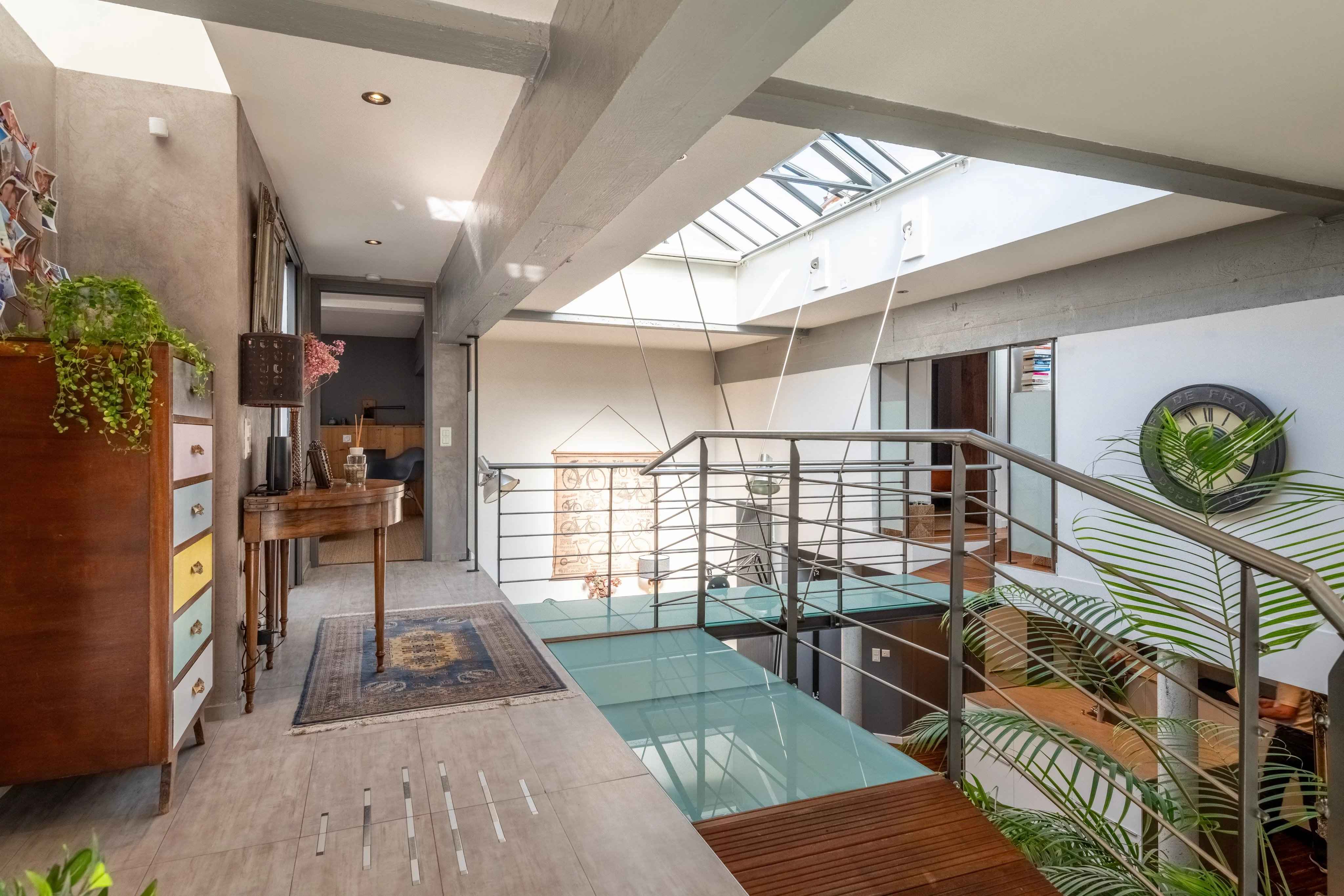 9cc85fa5472ae8d417e6c3c863220d6d 5edd6a8d5e 4096 original - Translation missing: en.helpers.application.image_tag.default_alt