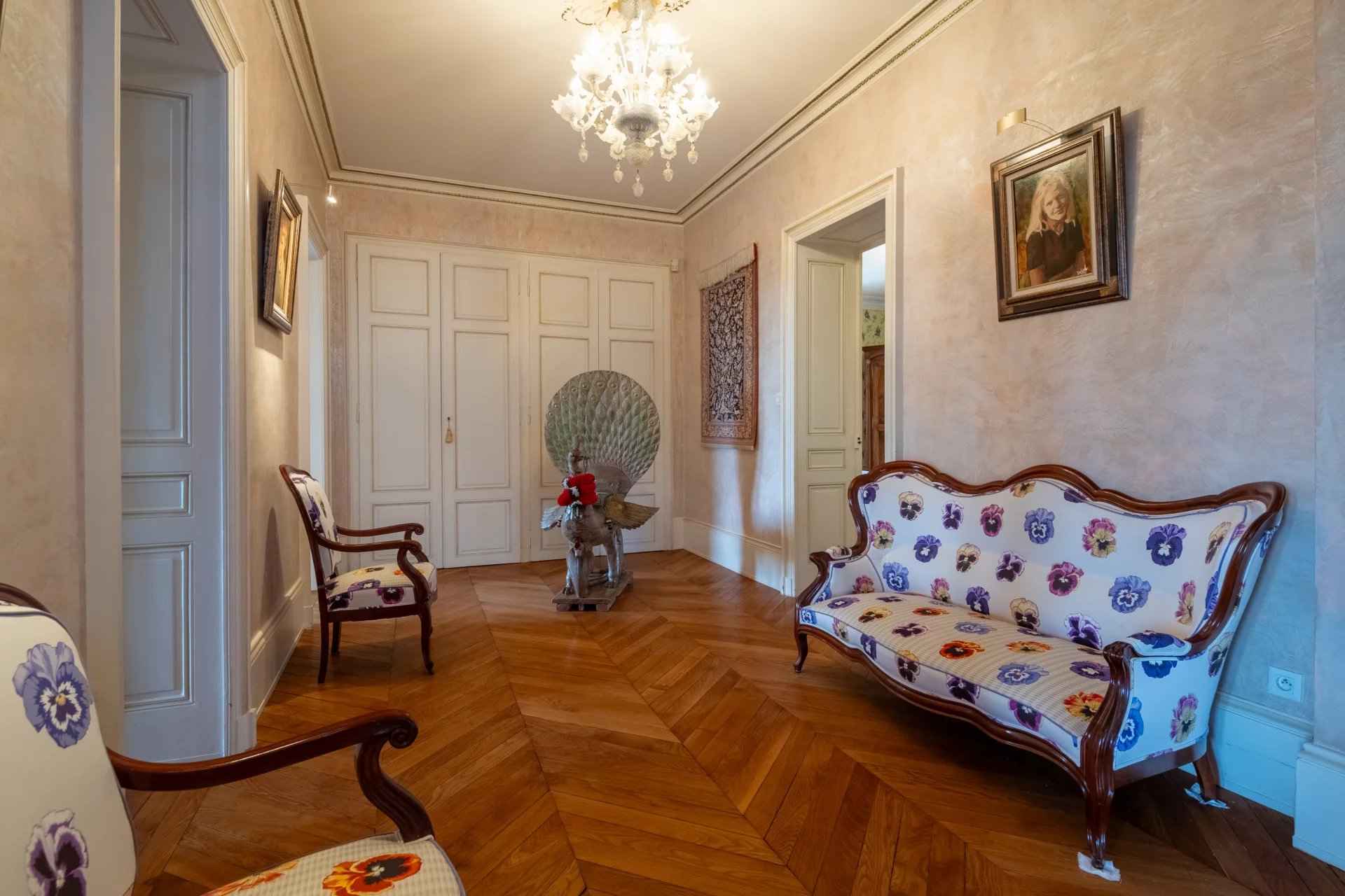 9cfc18b8b3b6049349411d1239d12775 afe08da366 1920 original - Attribut alt par défaut.