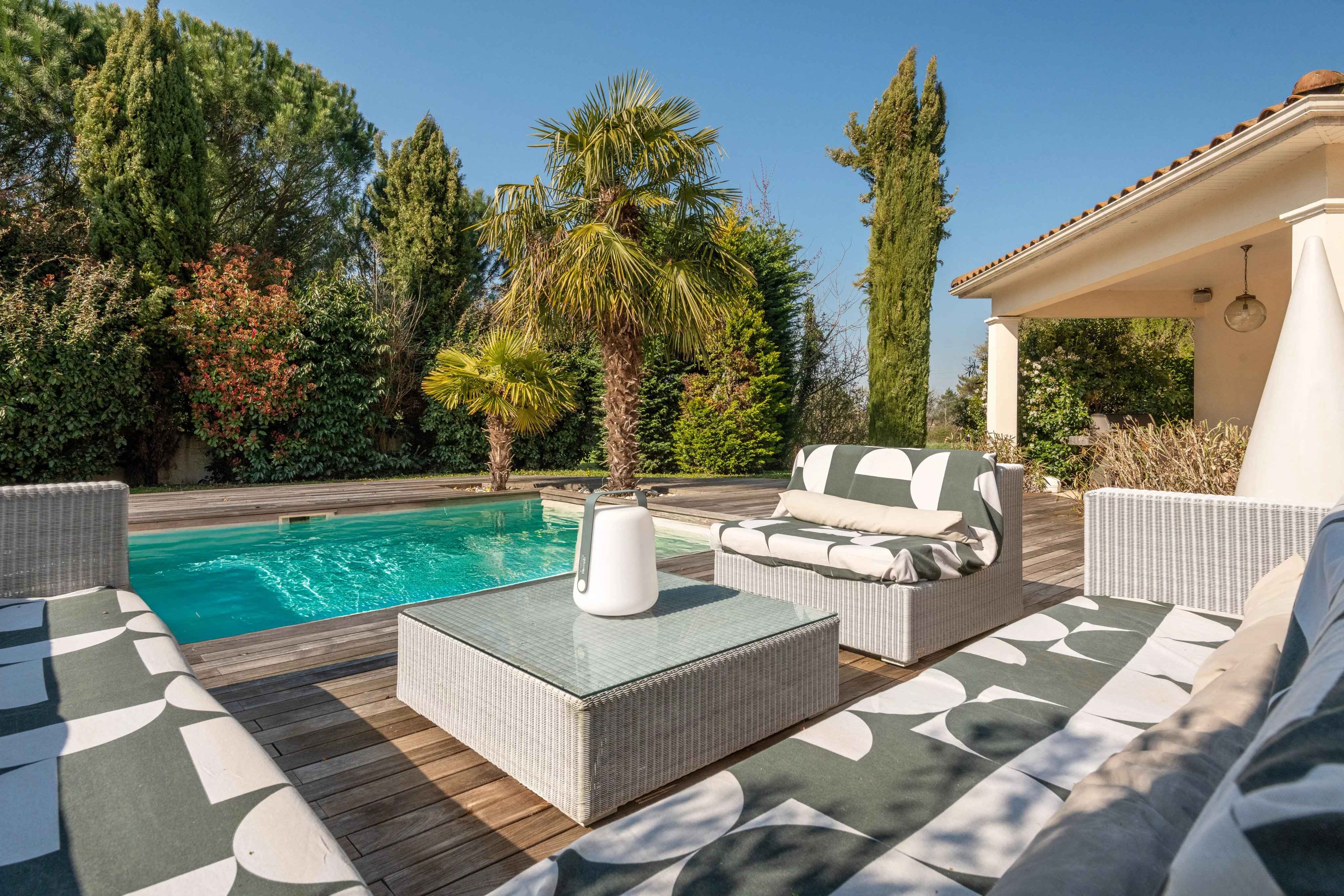 9c0fde2dcc78cb0c5d008ca531d6c0c4 b0c74bee03 4096 original - Translation missing: en.helpers.application.image_tag.default_alt