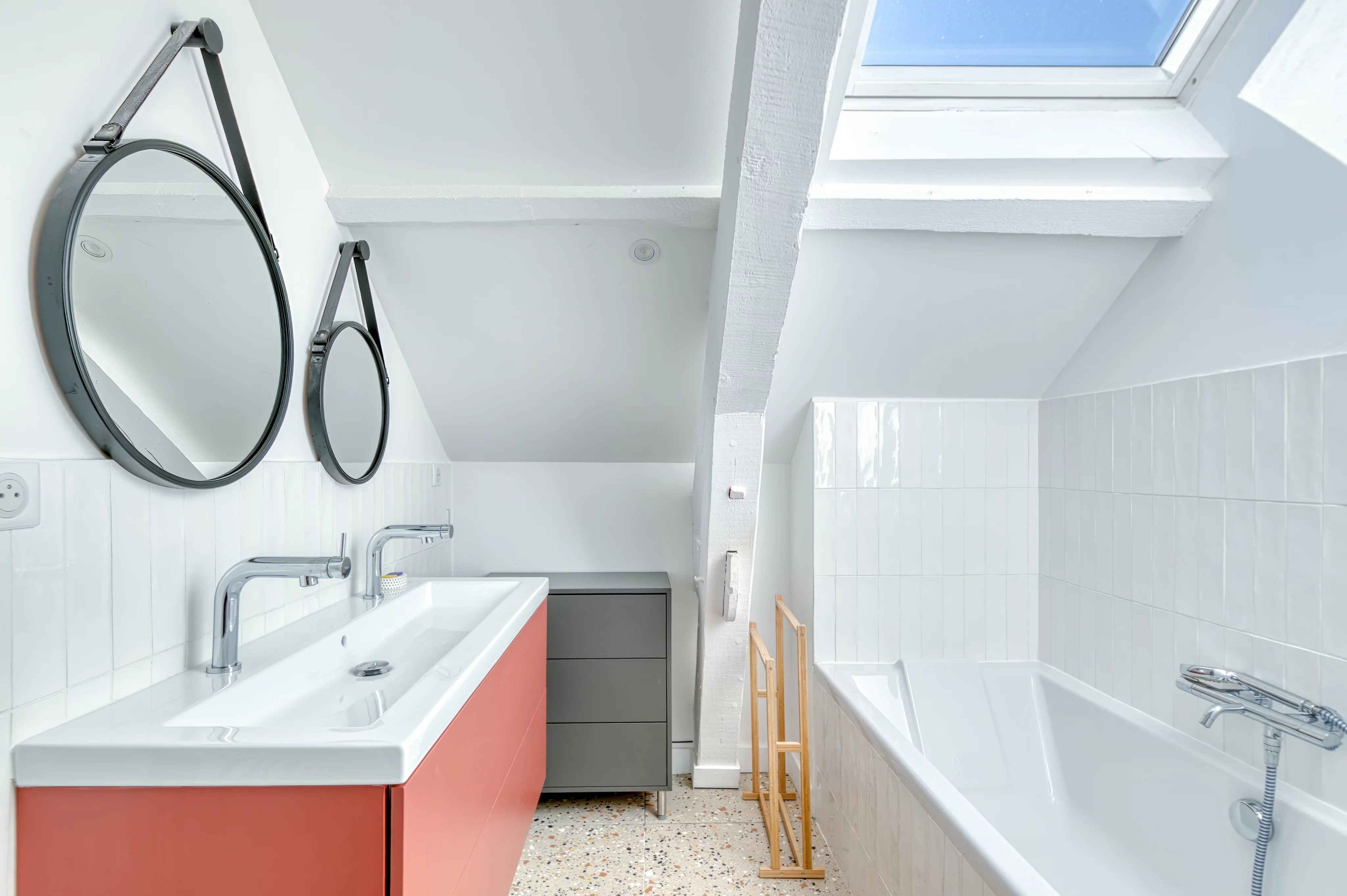 Ffa7ea734e32420c350bde7f14a2d6e6 8289d22fe1 4096 original - Translation missing: en.helpers.application.image_tag.default_alt