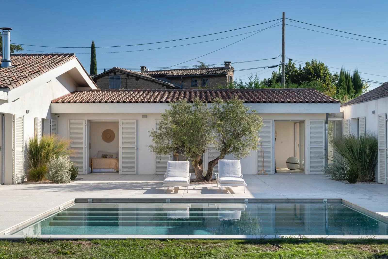 5a504d81be0b7427ce5624646d94bc9d bcd8a300bc 1600 original - Translation missing: en.helpers.application.image_tag.default_alt