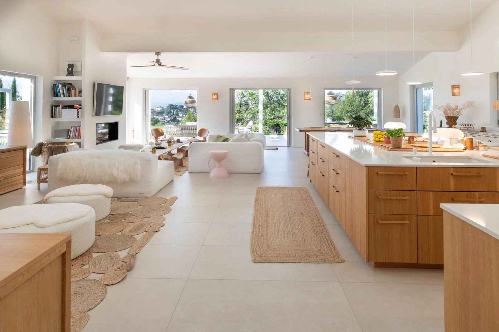 5366ab0ff26eafe29d9a2f0290c0ccfb 24aedea375 1600 original - Translation missing: en.helpers.application.image_tag.default_alt