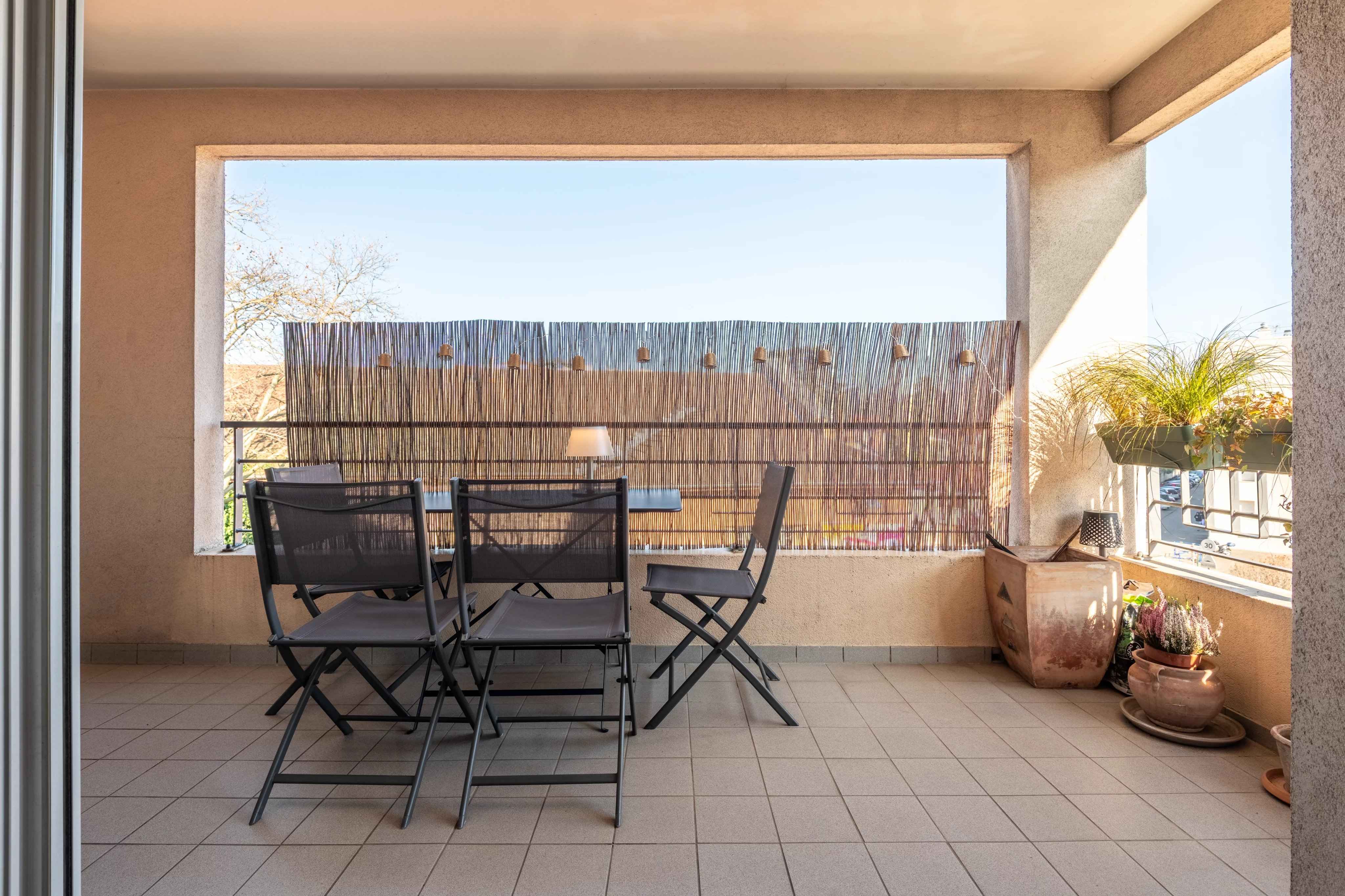 Cd0023845a78586c6b8ab694e8a384ba 65ff29408e 4096 original - Attribut alt par défaut.