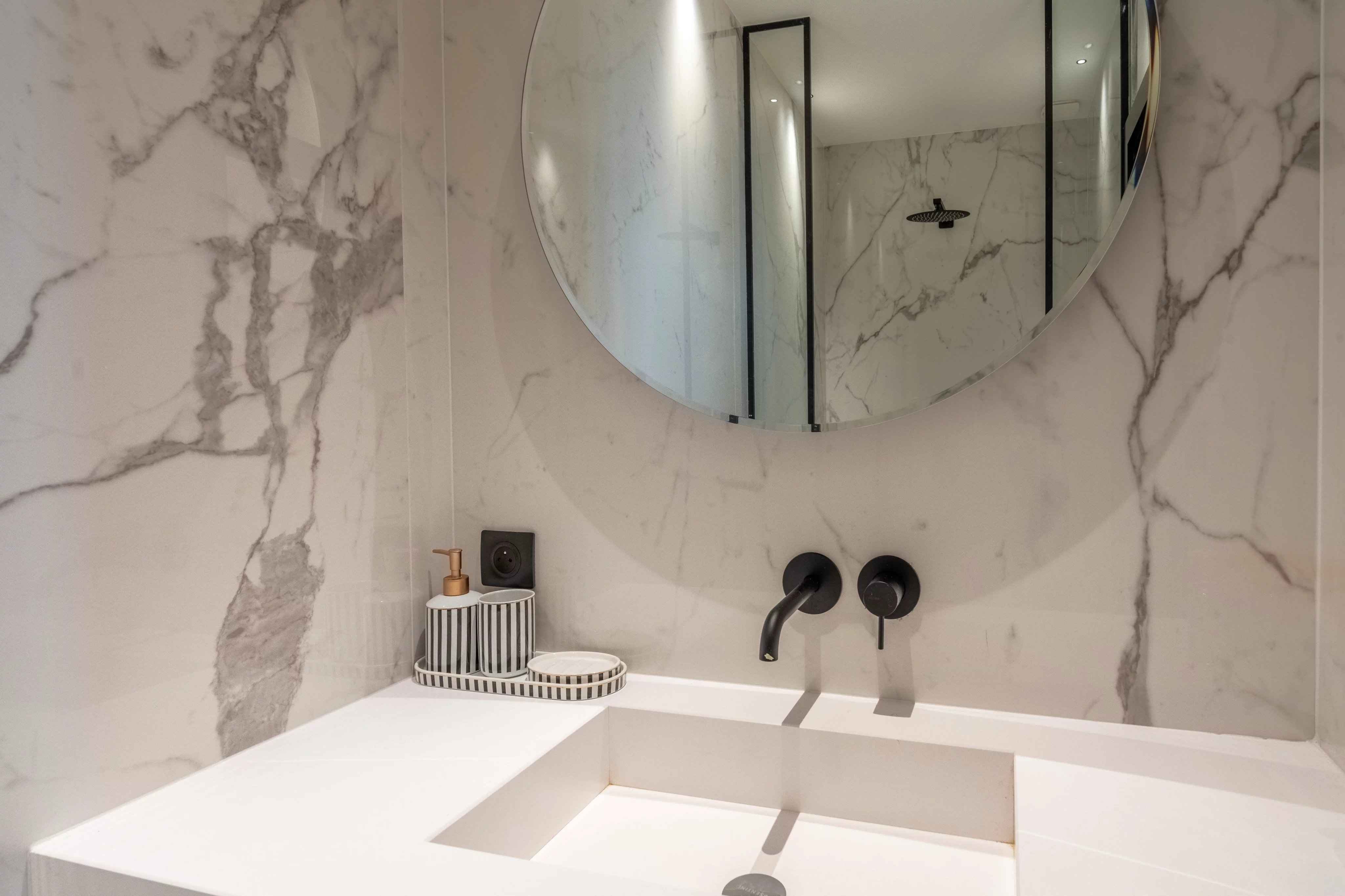 1d78254a8bdf7a173cc11254f9e8a04c 3a092f7b1f 4096 original - Attribut alt par défaut.