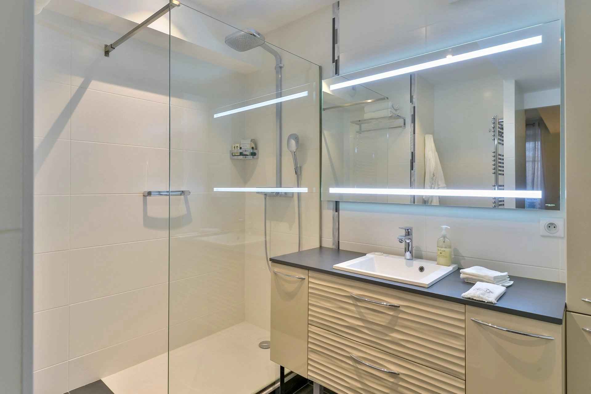 7d3a40bcaf53f78ede8c8e8561544148 8eac71a833 1920 original - Translation missing: en.helpers.application.image_tag.default_alt