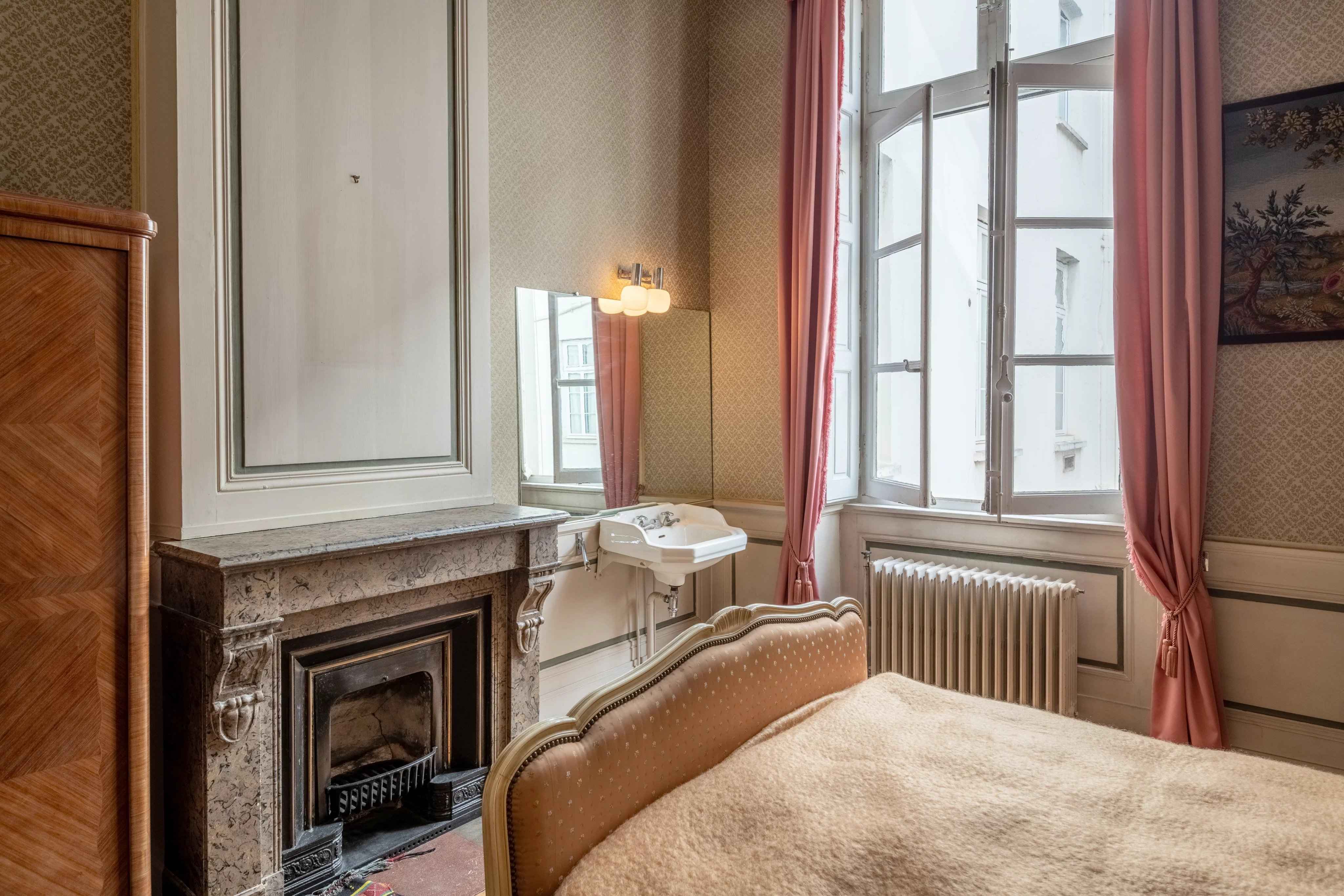 6e872d1b730c532a72e024aec1f57e2f d79a6d3ae6 4096 original - Translation missing: en.helpers.application.image_tag.default_alt