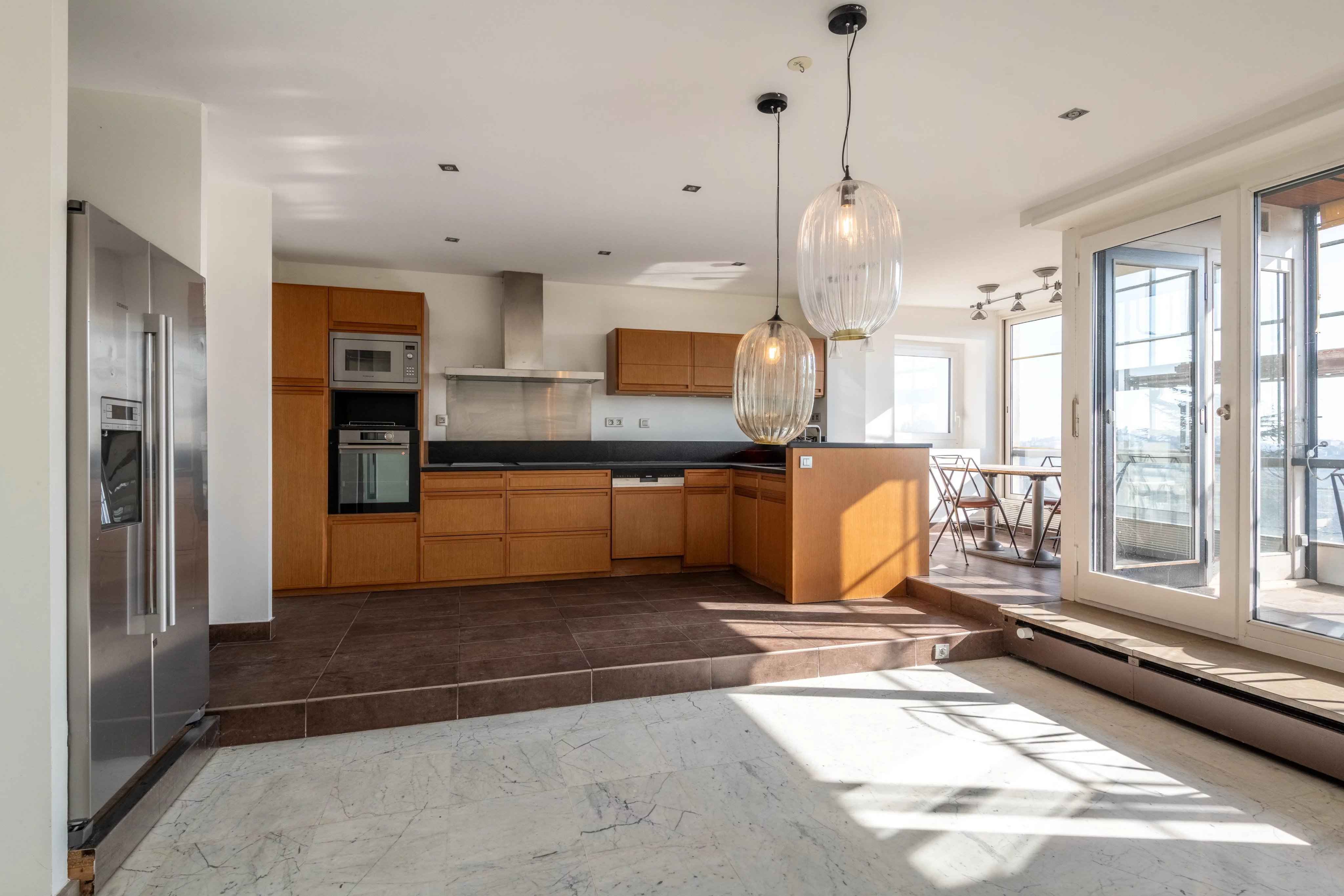 093ab25c8ab25549042500a5946bc698 48df047c4b 4096 original - Translation missing: en.helpers.application.image_tag.default_alt