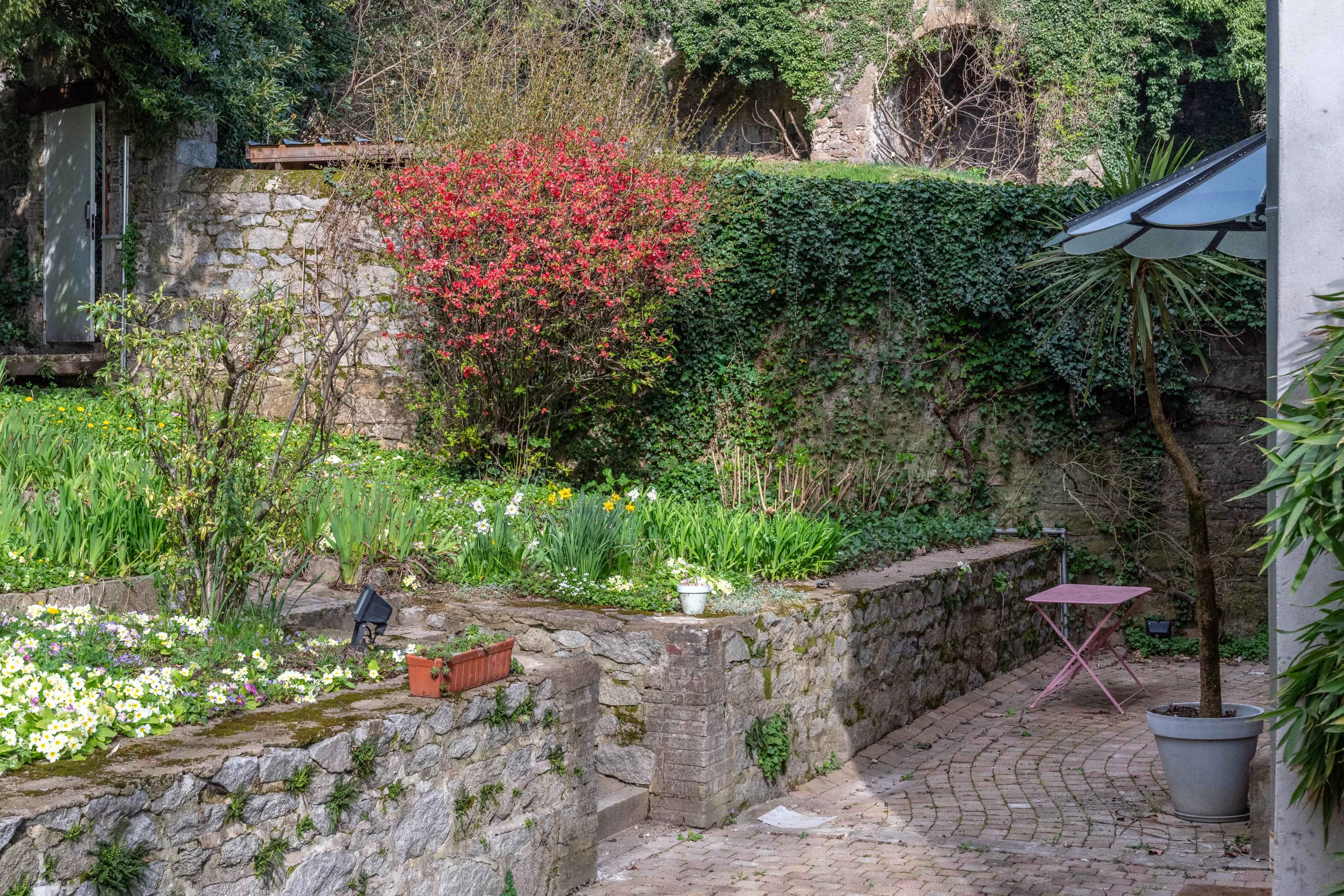 4ad540c3ea334af84283c3898c7103f5 9f6b946753 4096 original - Attribut alt par défaut.