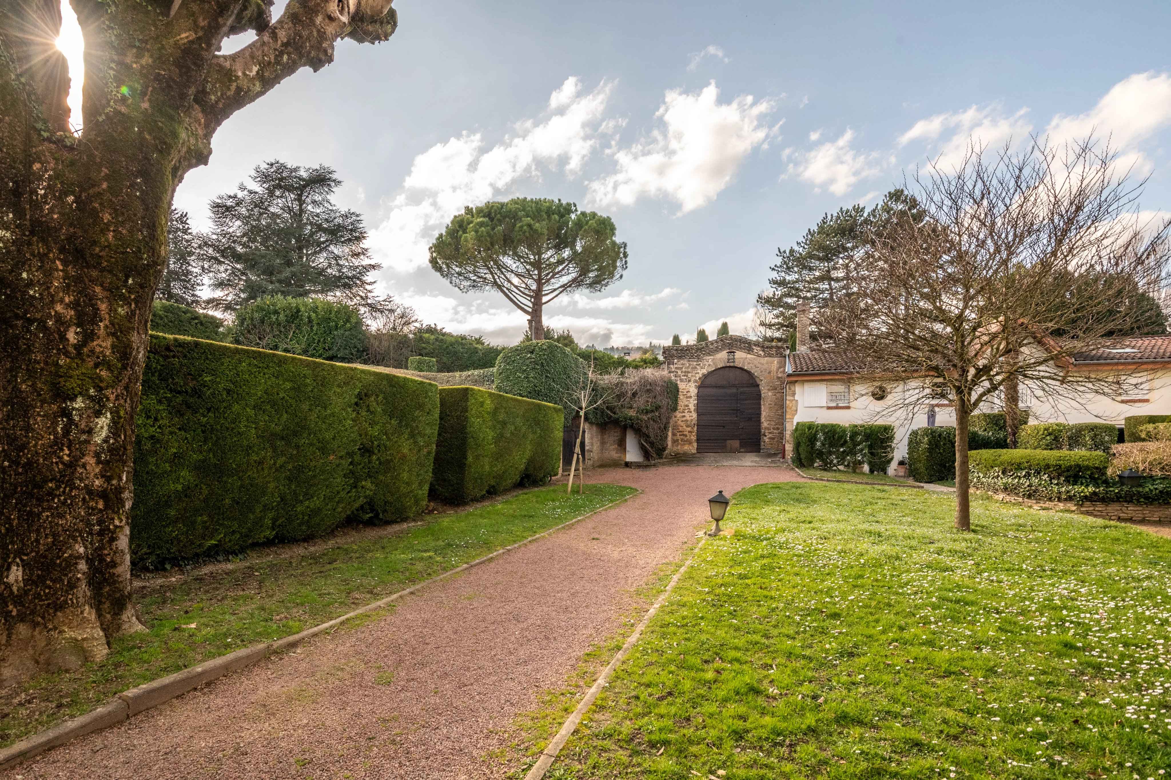 3342cf3f1f9210eafb326dae2d5f89a1 4e9b7063c2 4096 original - Translation missing: en.helpers.application.image_tag.default_alt