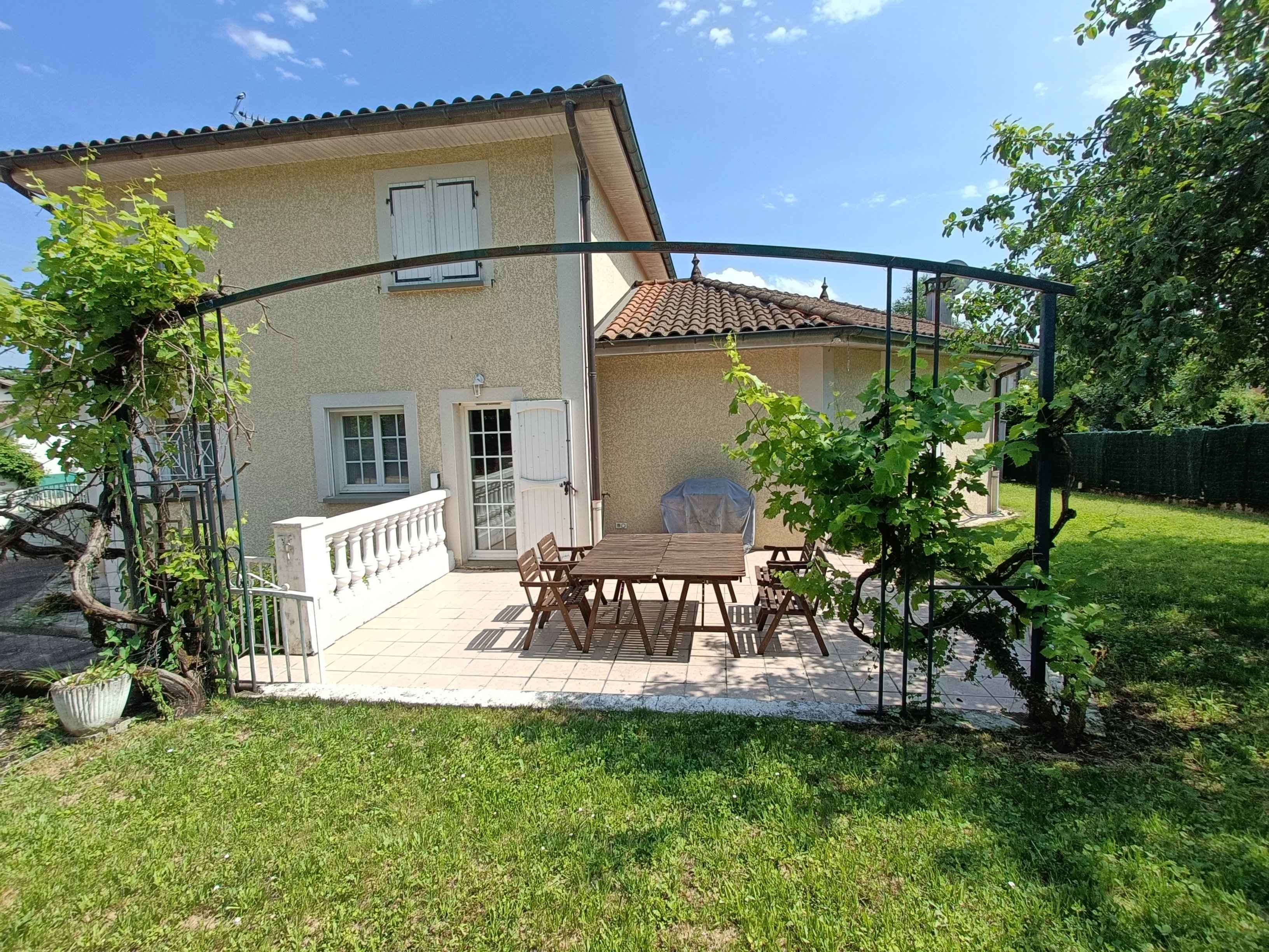 B8bc9099197c5fde060c3227643e1417 c5d1f5832d 3264 original - Translation missing: en.helpers.application.image_tag.default_alt