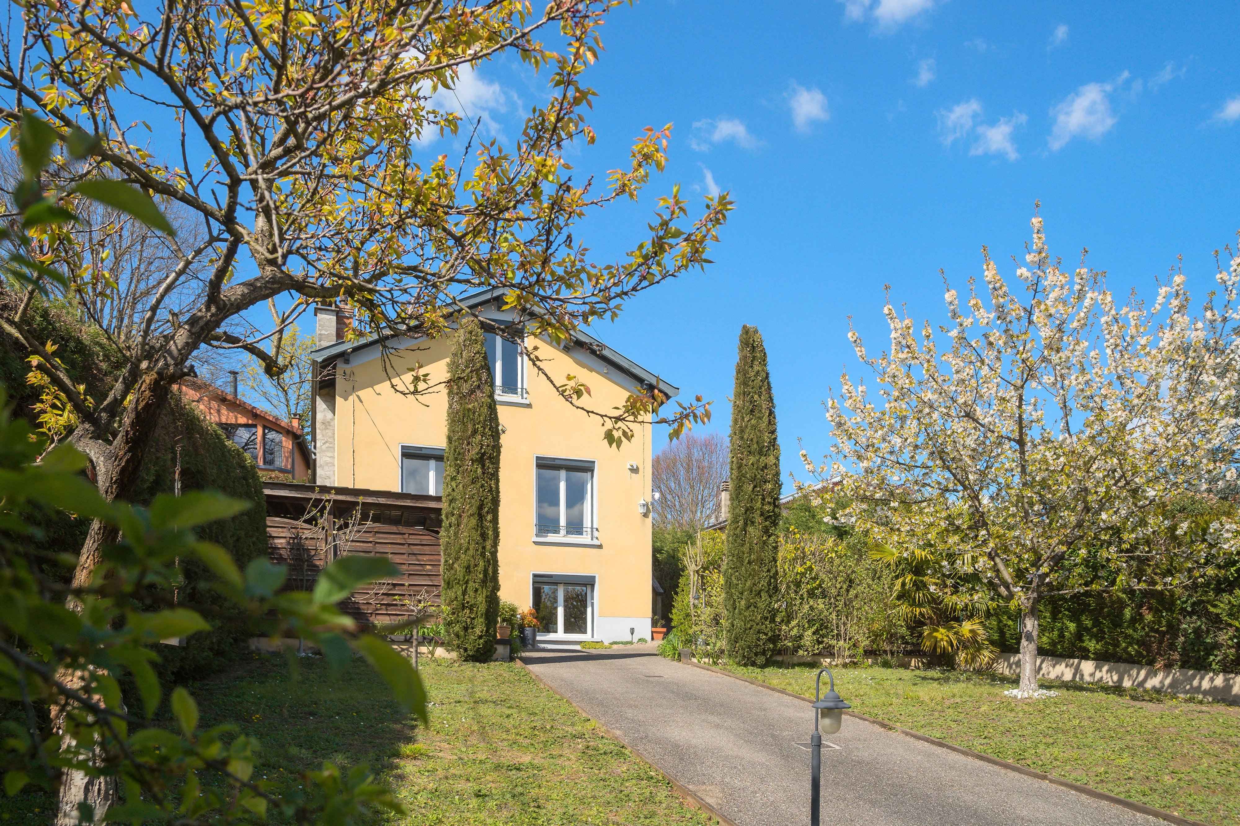 2413b4f12adbe164701b8caaad08d02b 25dfe6f445 4000 original - Attribut alt par défaut.