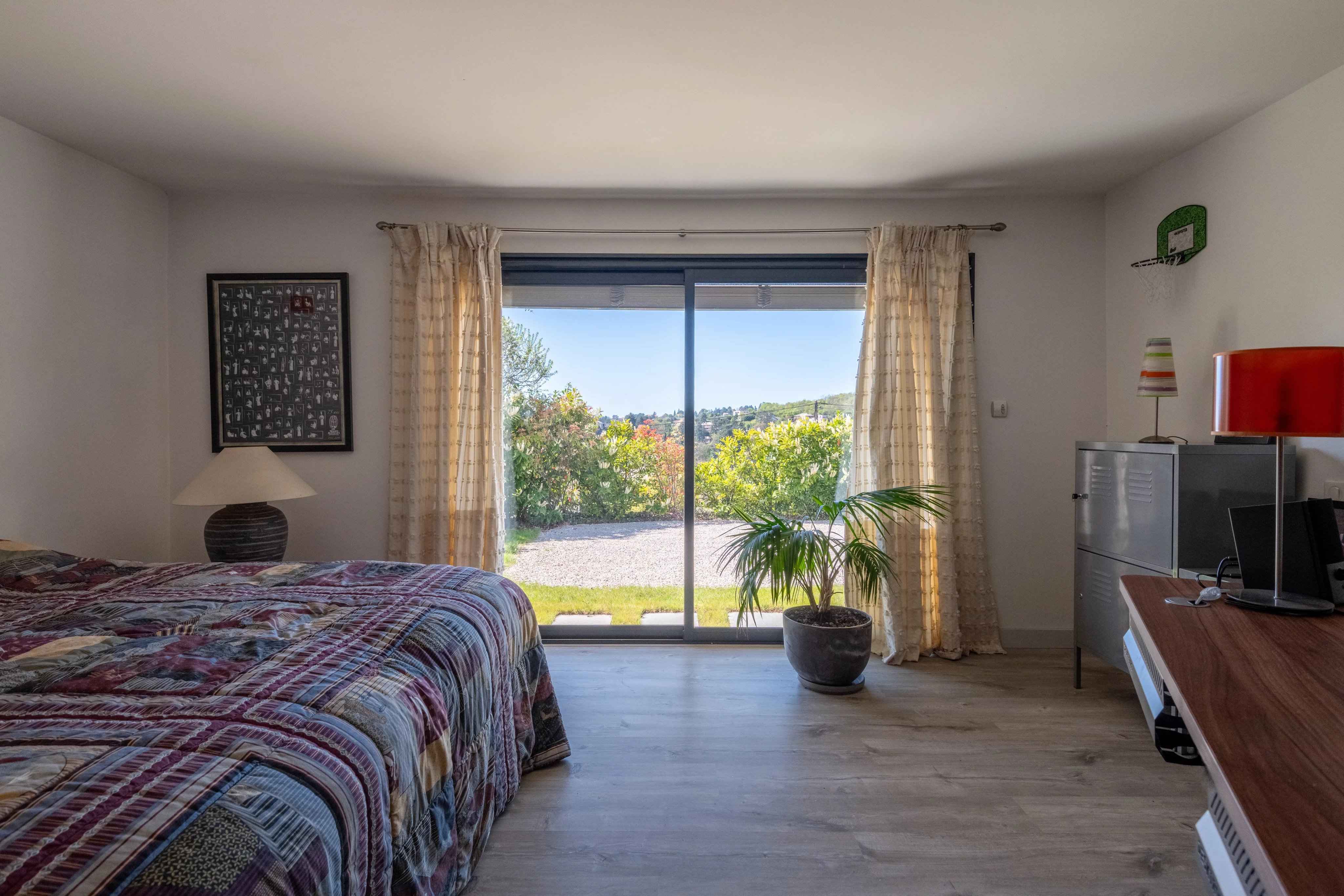 725ba3da8061fa36d66d64dfff08a4ff b515b92484 4096 original - Attribut alt par défaut.