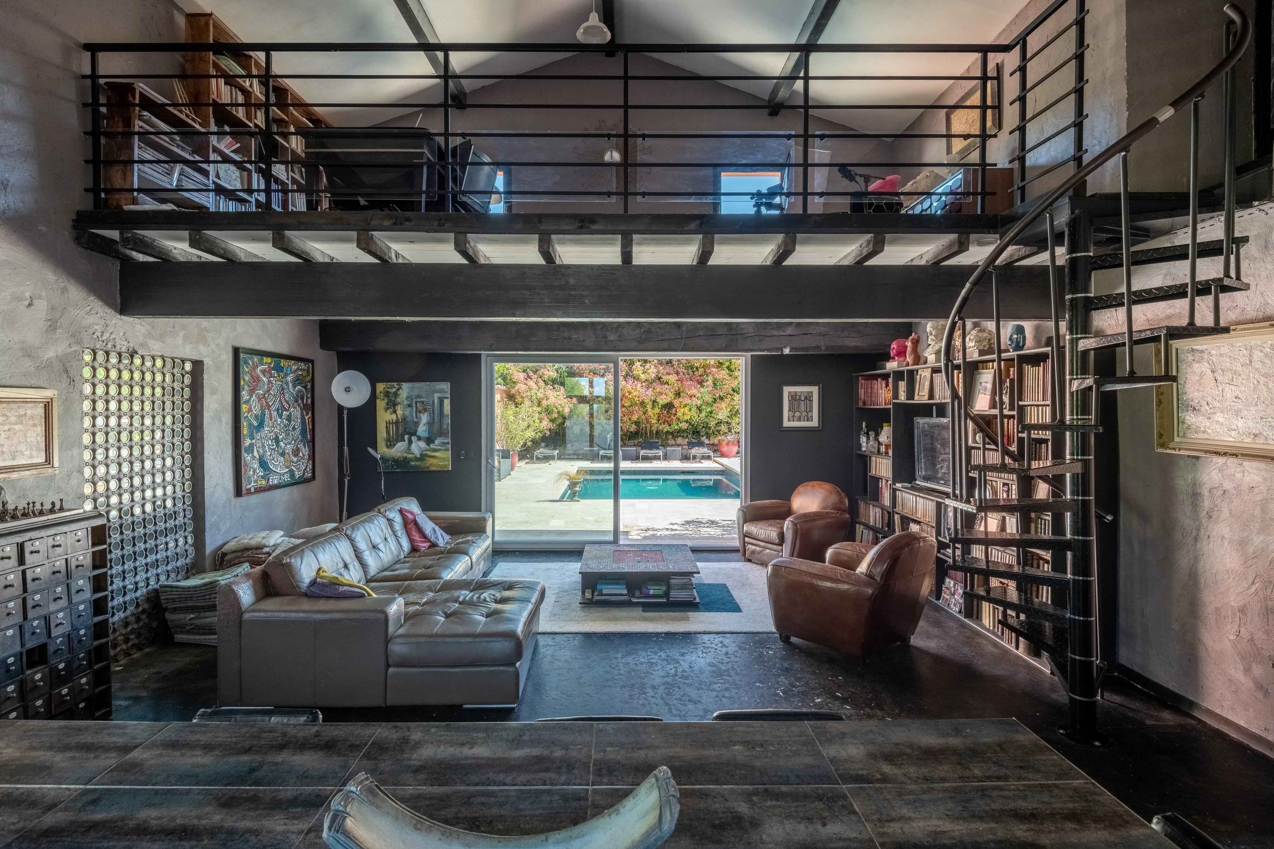 Fdbf67a4e939be81967cad35361fe947 b41aa2429a 4096 original - Translation missing: en.helpers.application.image_tag.default_alt