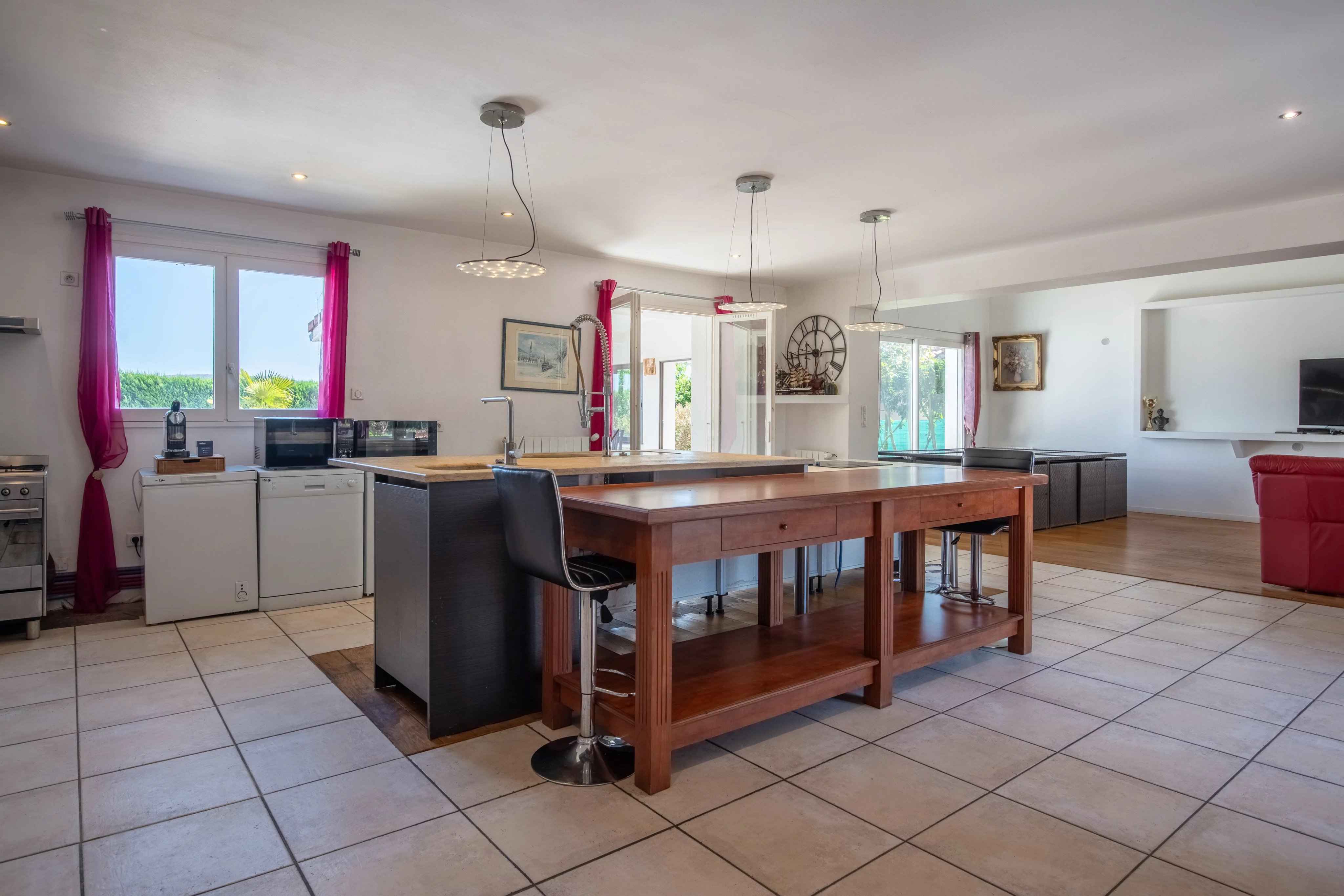 Dd420c8ed122458ec0c1ca7e57437c4b 4c0c2542b4 4096 original - Attribut alt par défaut.