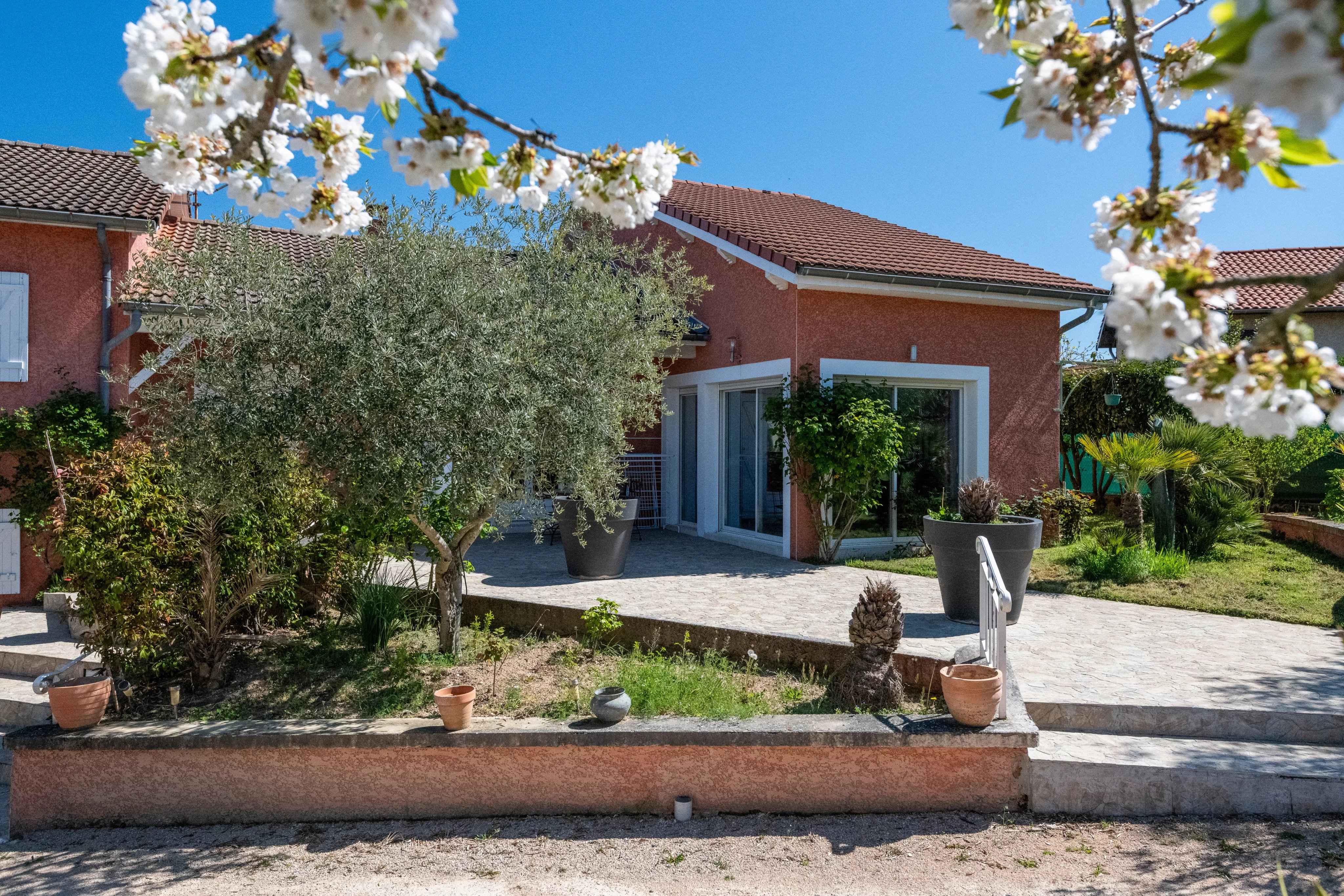 94cf63c8c8077fcd4981e701bccec529 db7932e3e3 4096 original - Attribut alt par défaut.