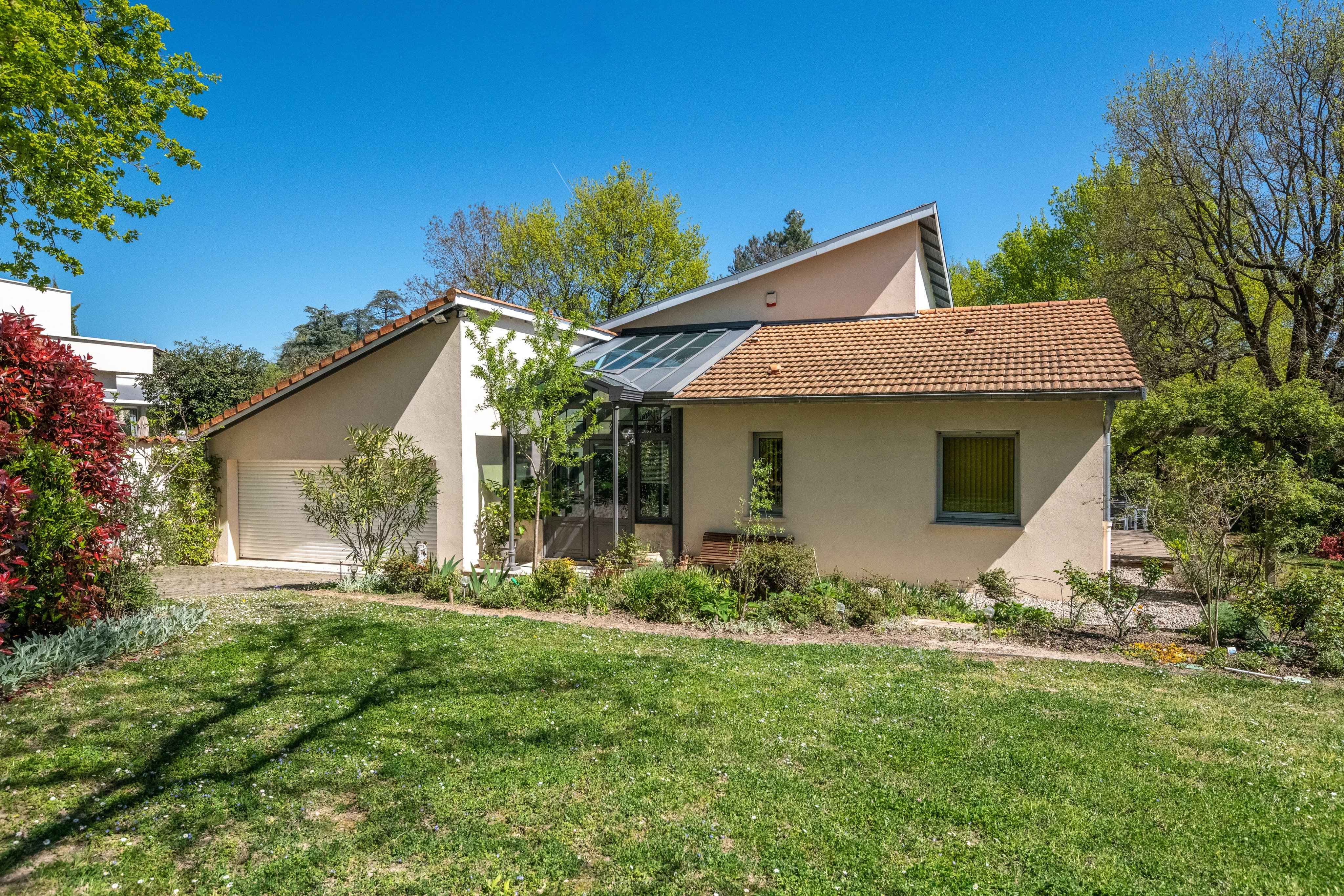 867fe75dd6281bfc326abe089e24ed51 053aa17268 4096 original - Attribut alt par défaut.