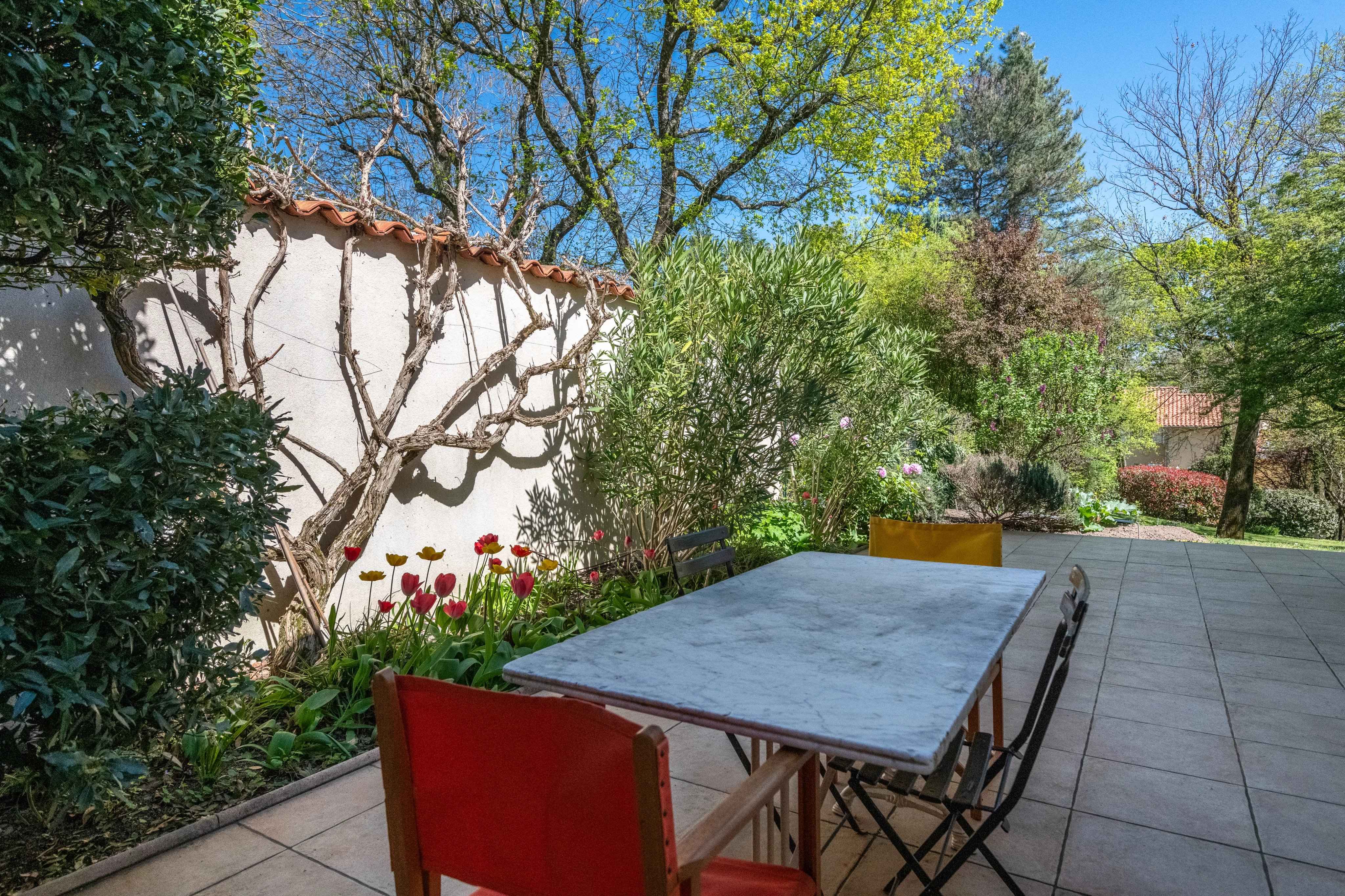 B3e6eb914de4af2635c88d2d4d26bd00 b3aa3bca64 4096 original - Attribut alt par défaut.