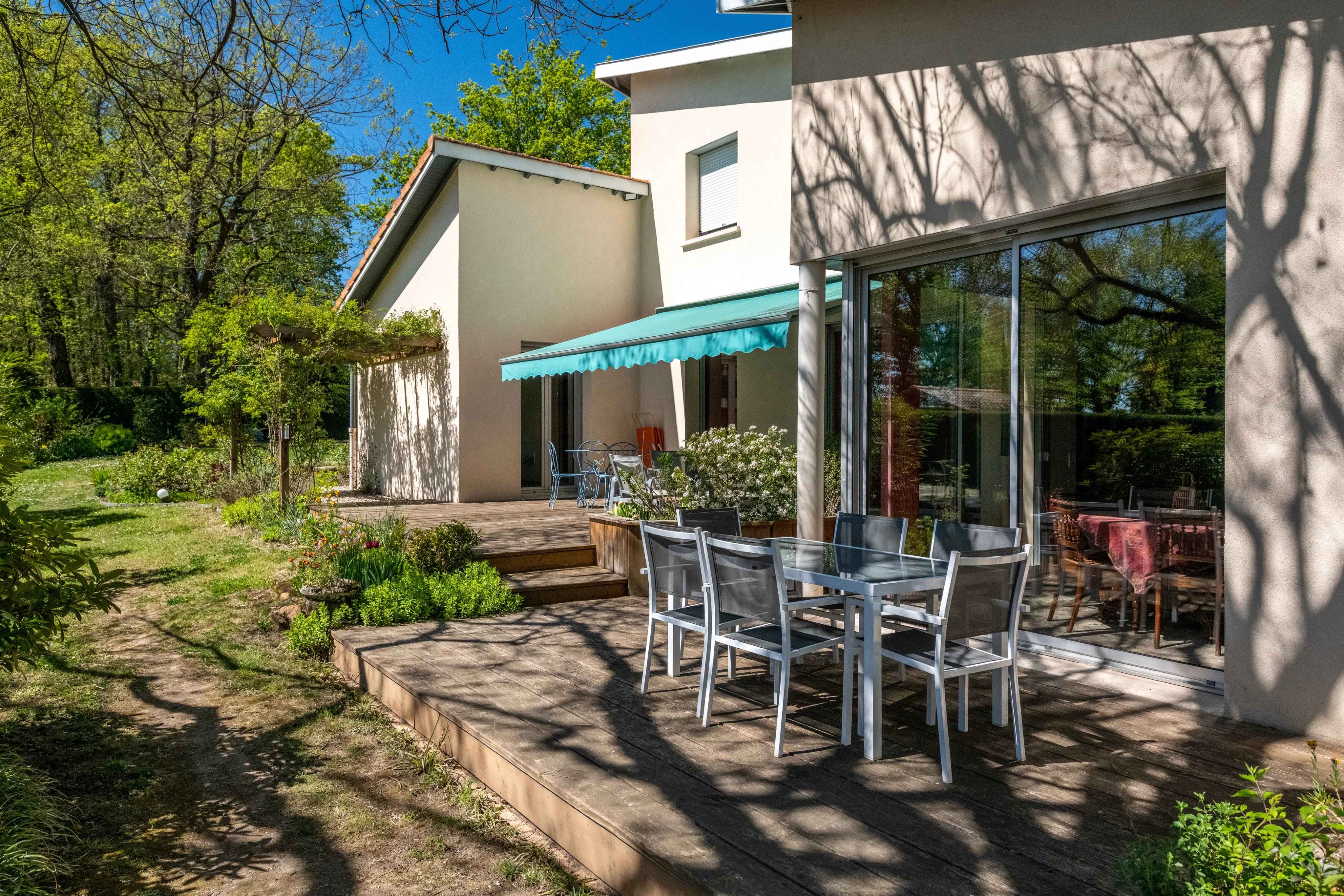 Fb2ba9478b30f8999c1e13b3c20bc72e 652c9da20b 4096 original - Attribut alt par défaut.