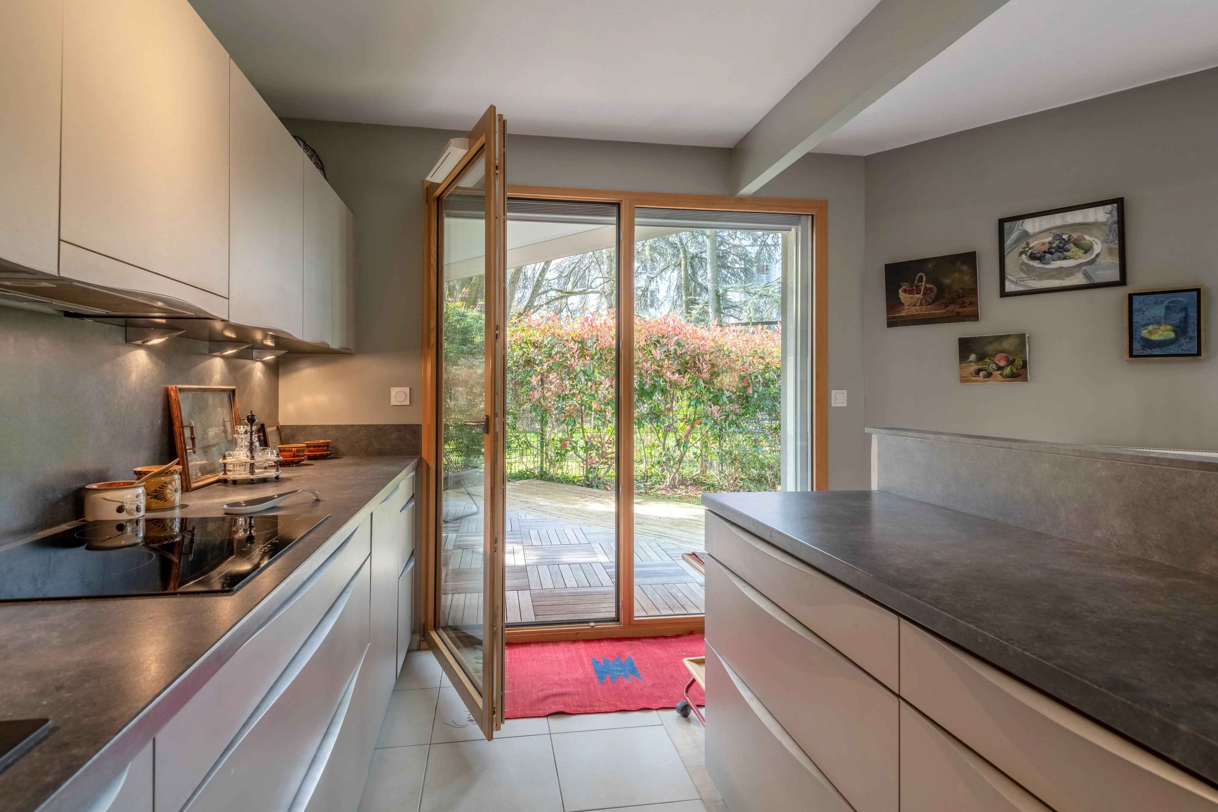 0bda7e7afa74650915f1a5708995ea9f 74da81a5bd 4096 original - Translation missing: en.helpers.application.image_tag.default_alt