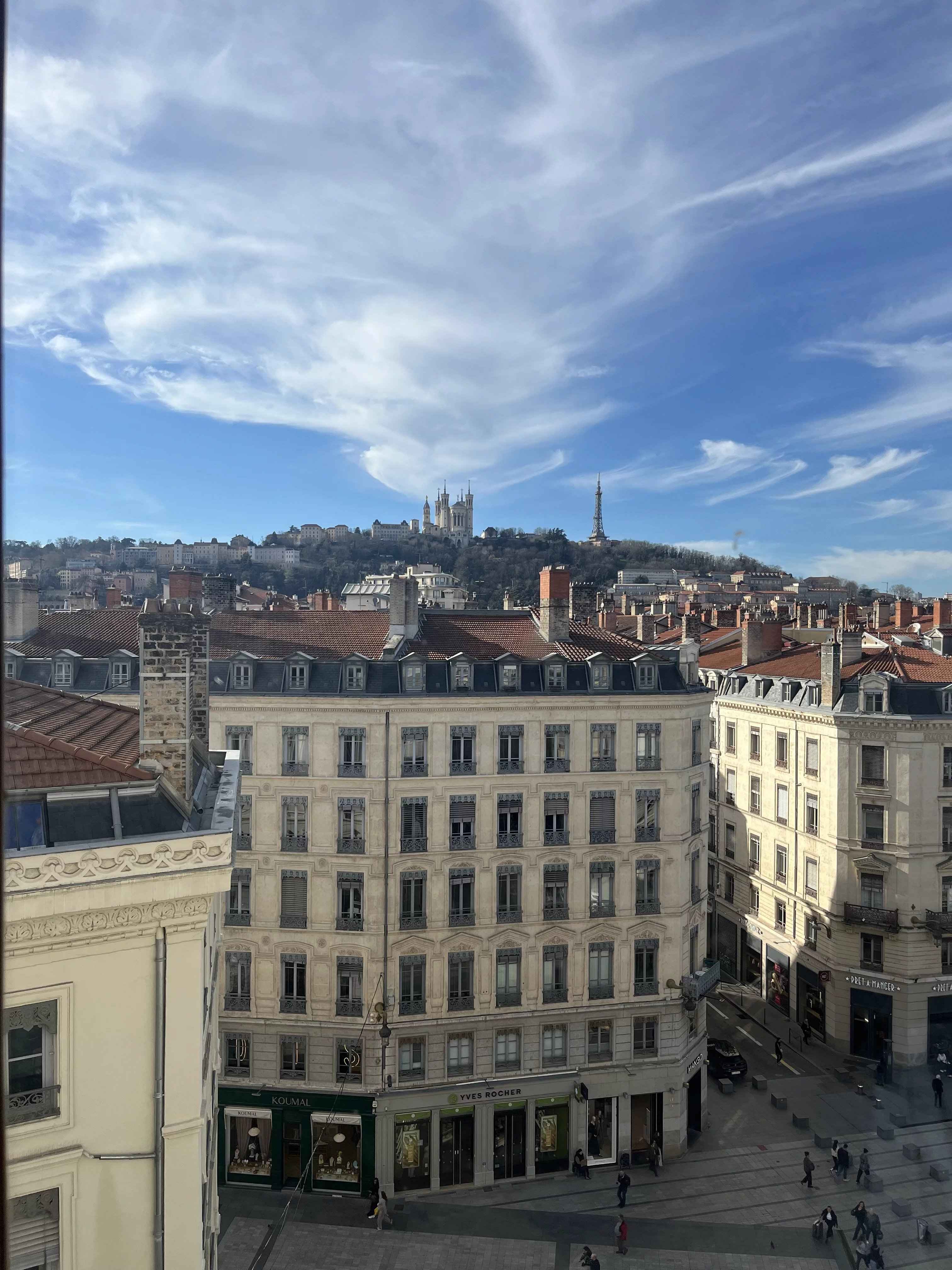 B151ae9a40d8033dd6299cd2100904ce 22738e831c 4032 original - Translation missing: en.helpers.application.image_tag.default_alt