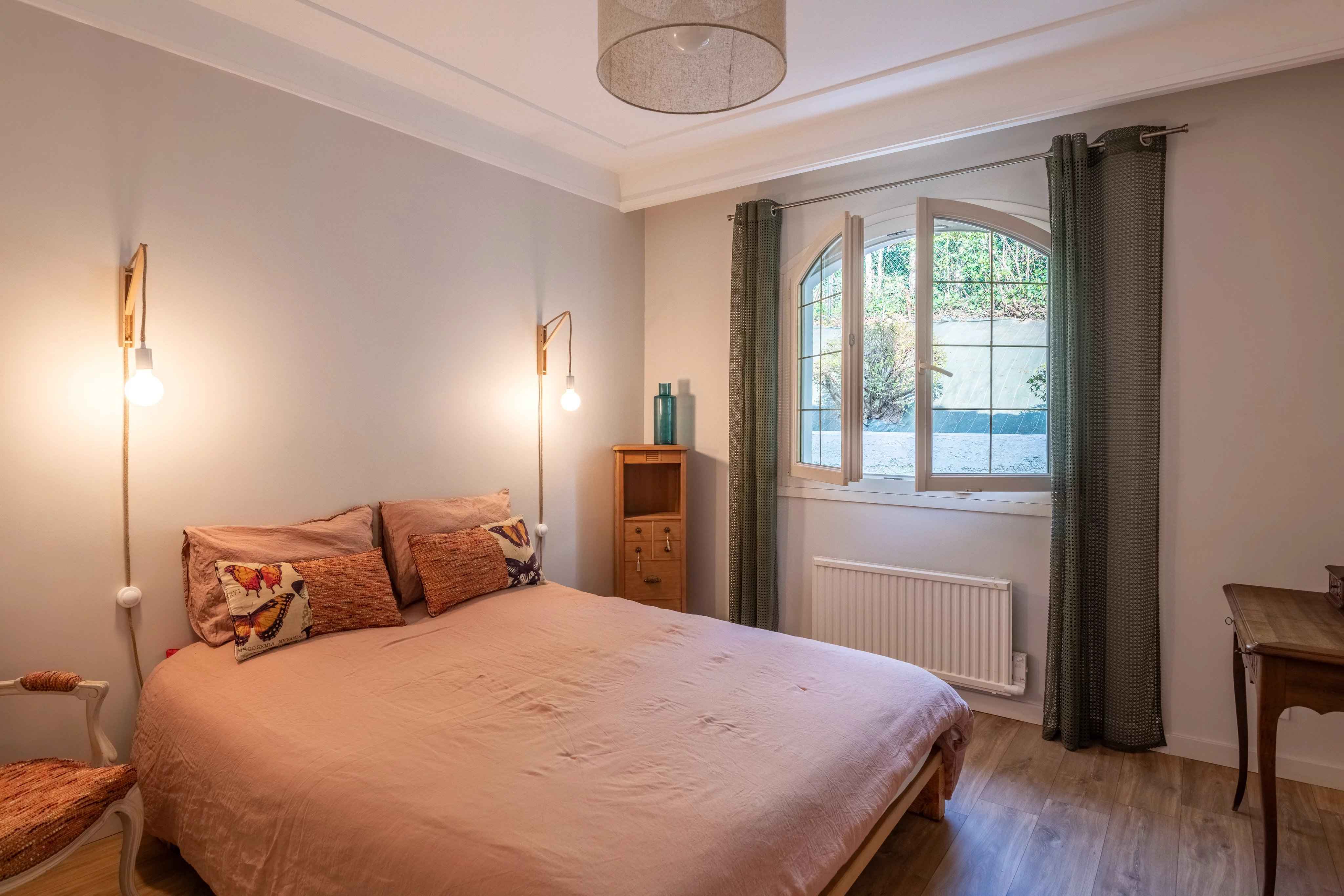 43f3c0b7d542c7337a0e50409b21ecaa ef9ee77556 4096 original - Attribut alt par défaut.