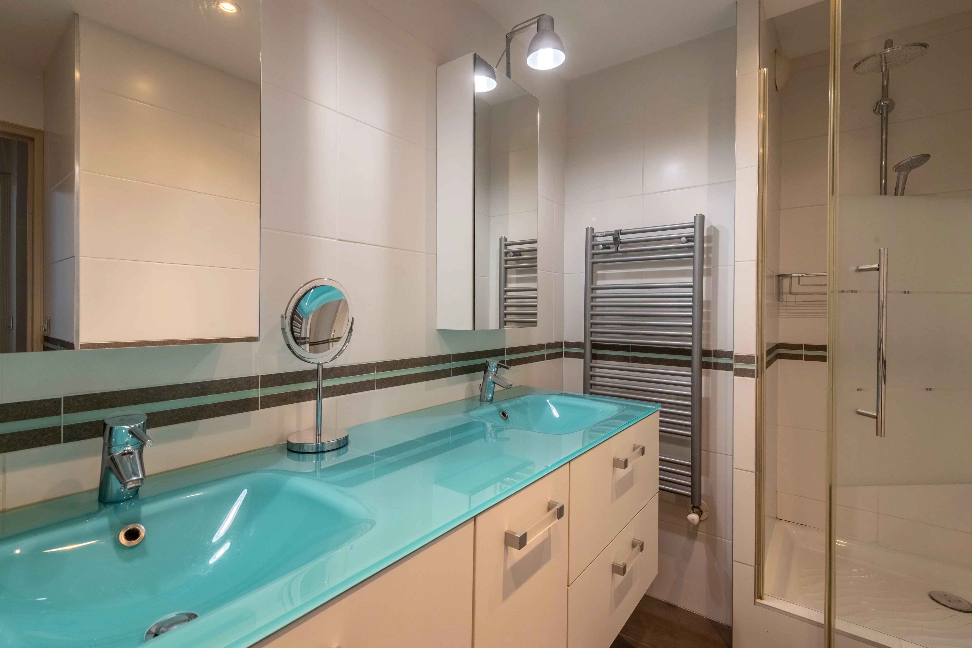 6b4cd7d0abd075a46bd4c8e5518cc2c3 389cb376a8 4096 original - Translation missing: en.helpers.application.image_tag.default_alt