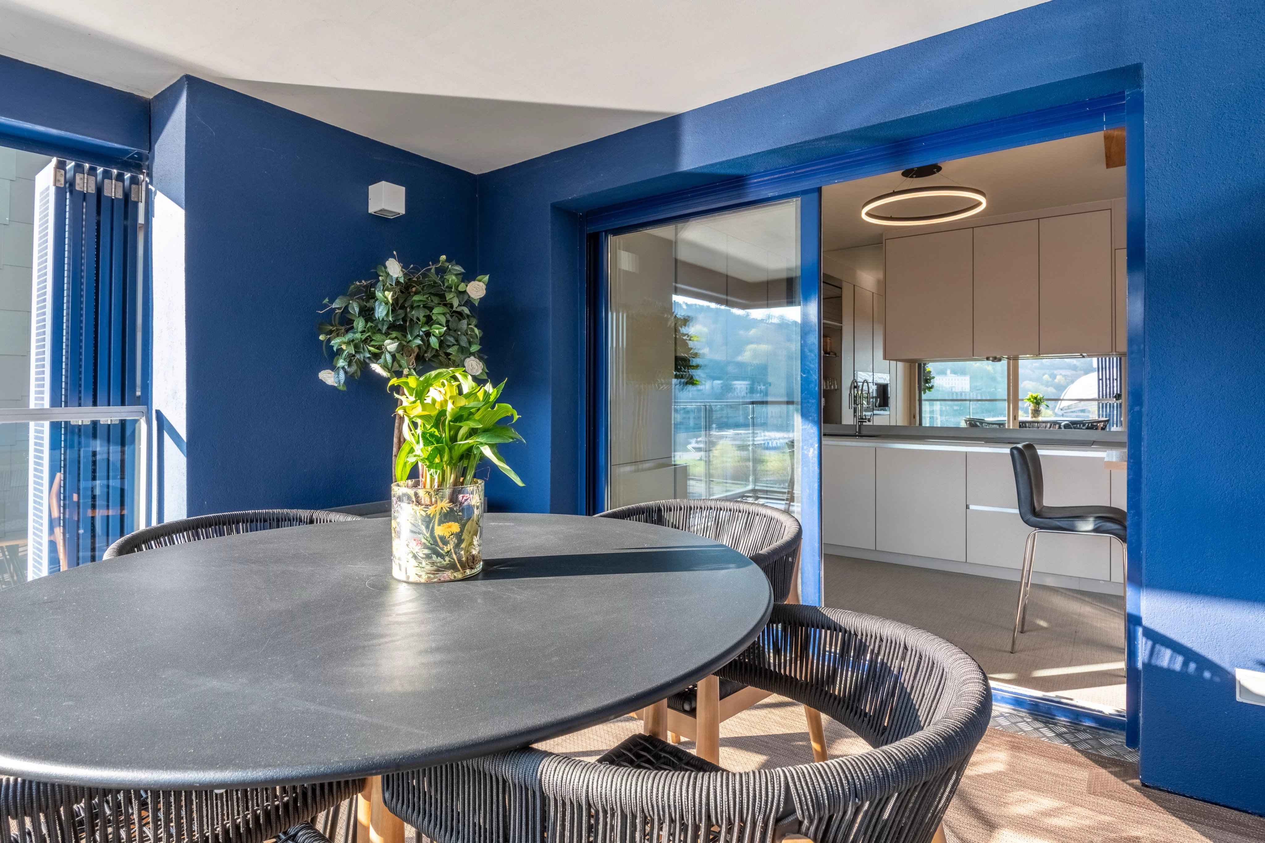 A4e87d635d3b8c34146dba07baa23be9 cc44953216 4096 original - Translation missing: en.helpers.application.image_tag.default_alt