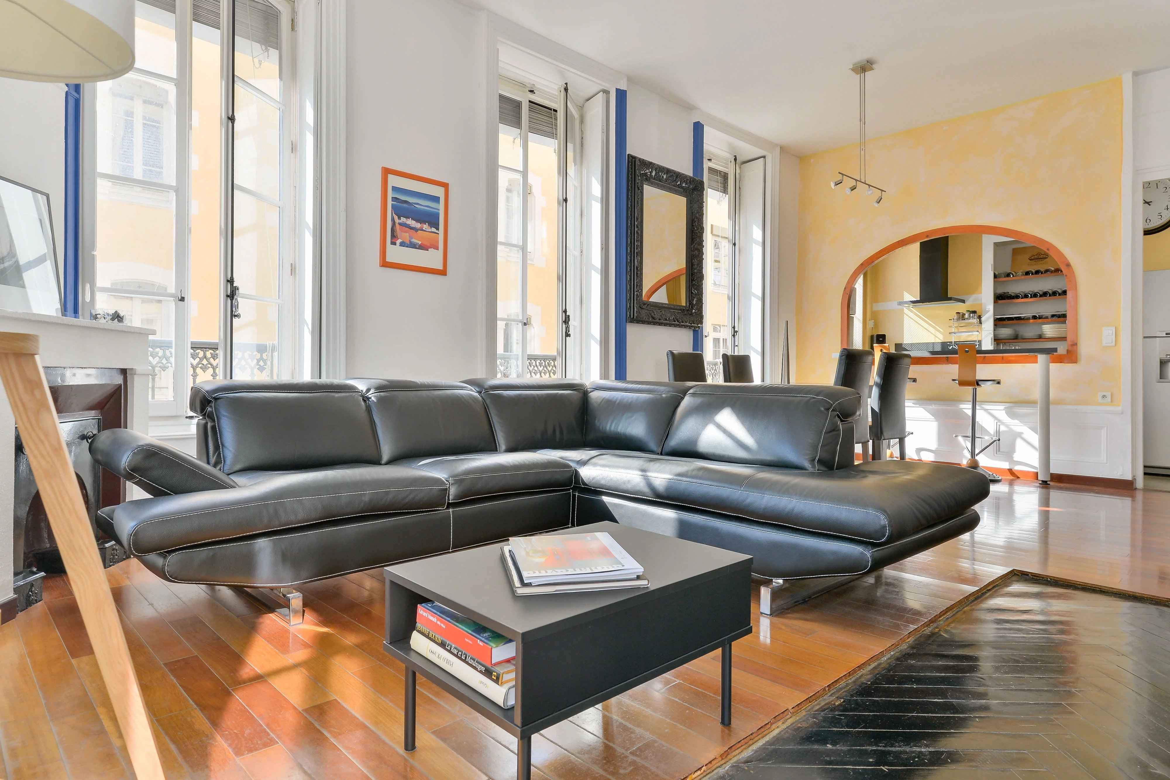 2e055005f18c4e7a09df4e75edb2202f d5fd96b421 4000 original - Attribut alt par défaut.