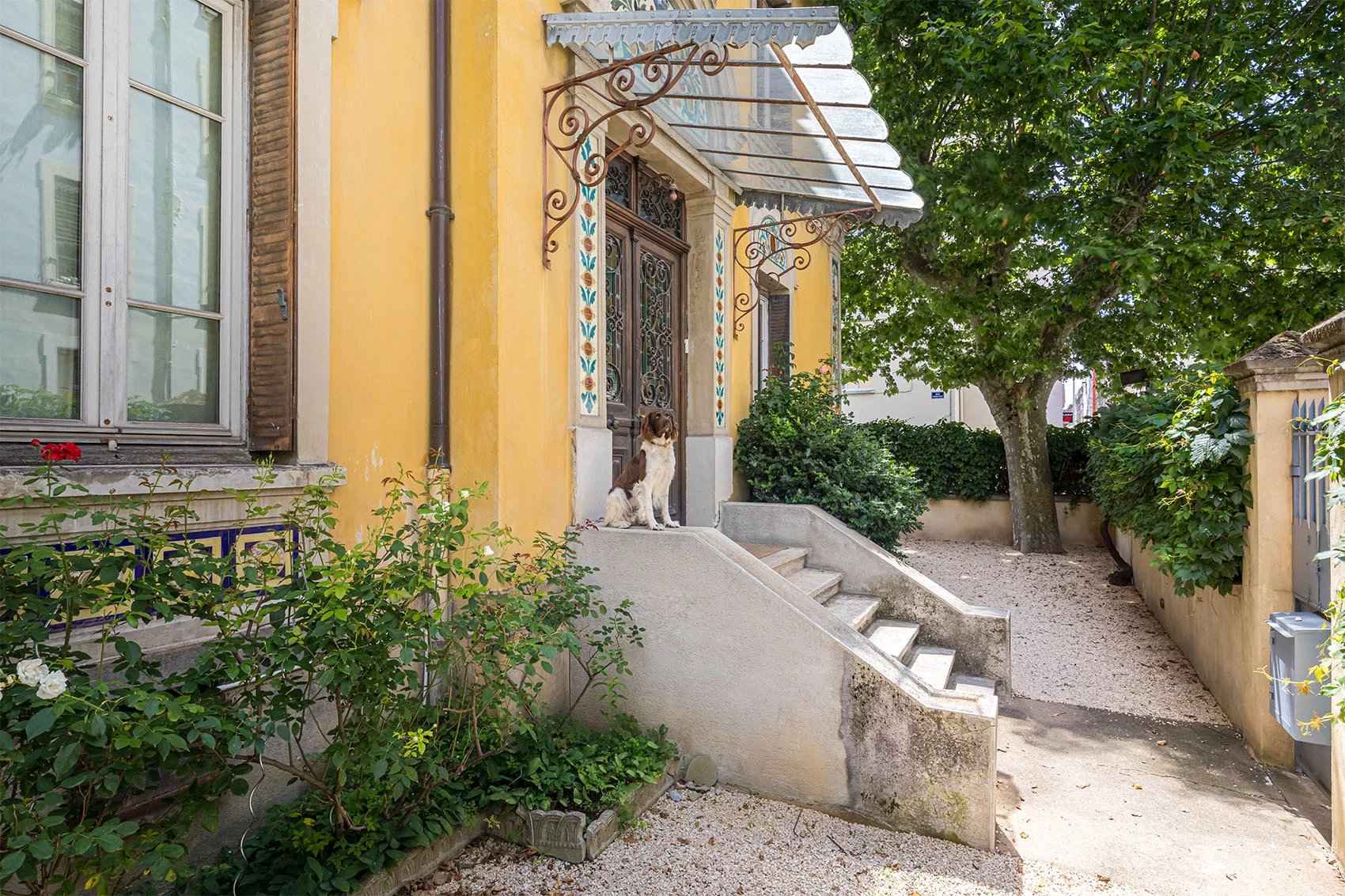 Add5ba008dfc3558190d7ce60c6d2ab6 81117f1676 1700 original - Attribut alt par défaut.