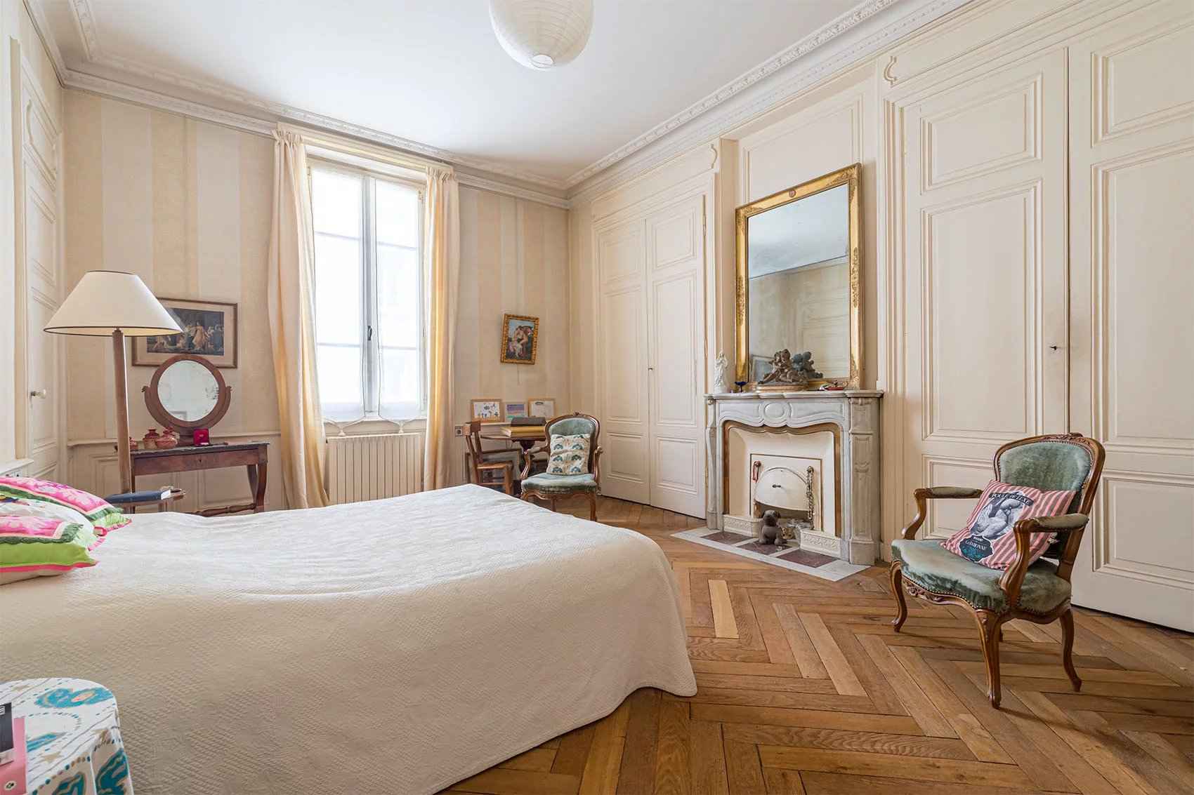 34348fb0203e6bb9e5bed21d1d3ea8e1 145a86dcff 1700 original - Attribut alt par défaut.