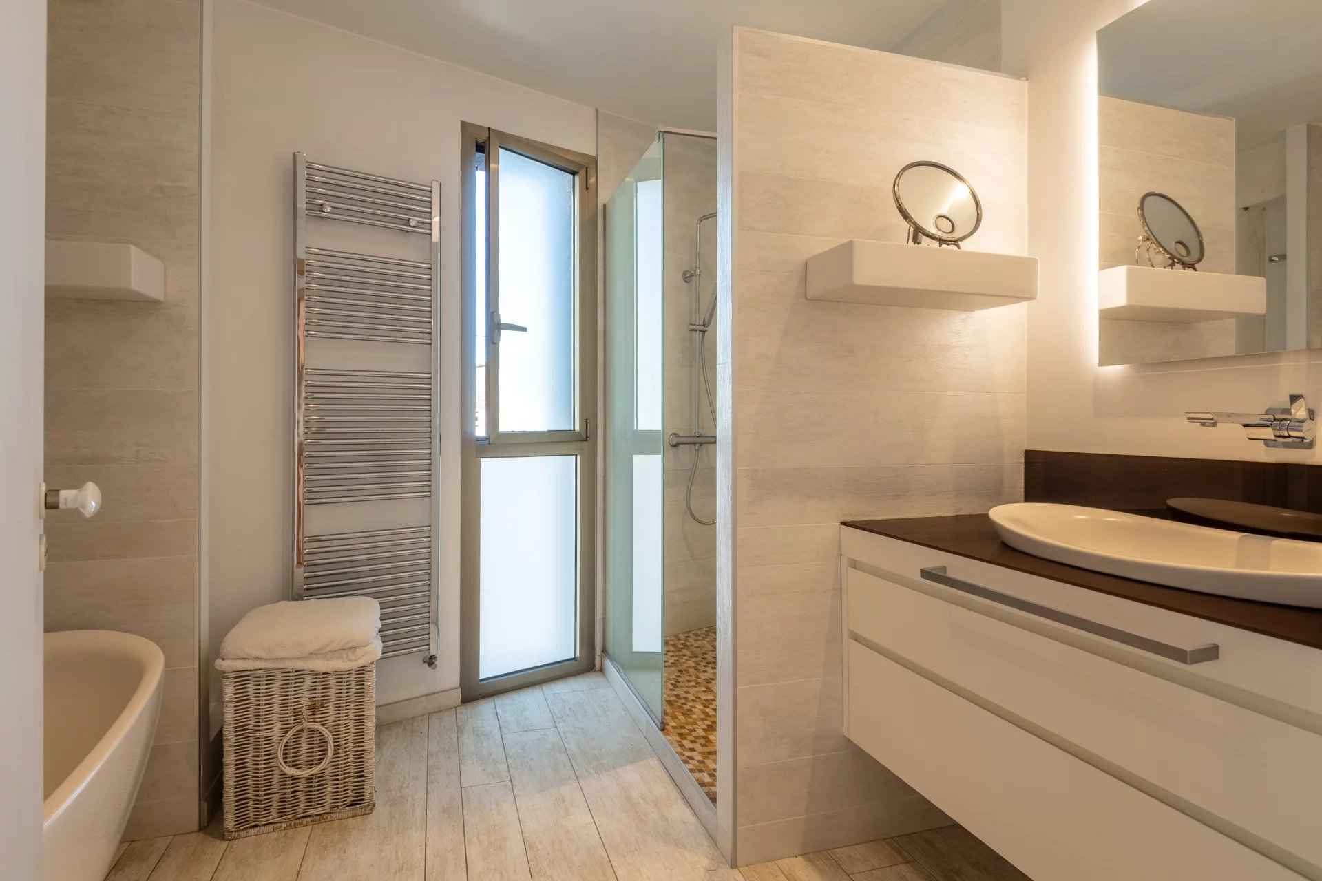 0654d53bf65c2df2d8f89b28e3d8710c 242d931ad0 1920 original - Translation missing: en.helpers.application.image_tag.default_alt