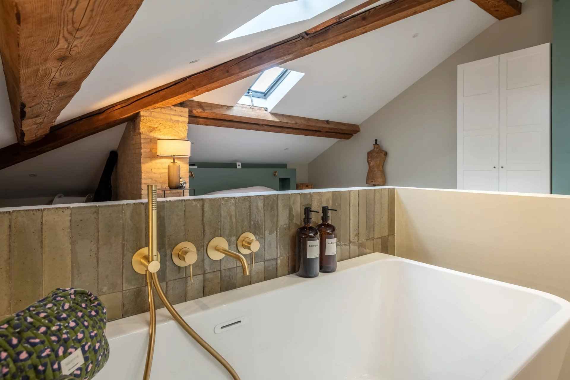 0e44153557938a16024e08848f33f916 7ca7fc84b6 1920 original - Translation missing: en.helpers.application.image_tag.default_alt