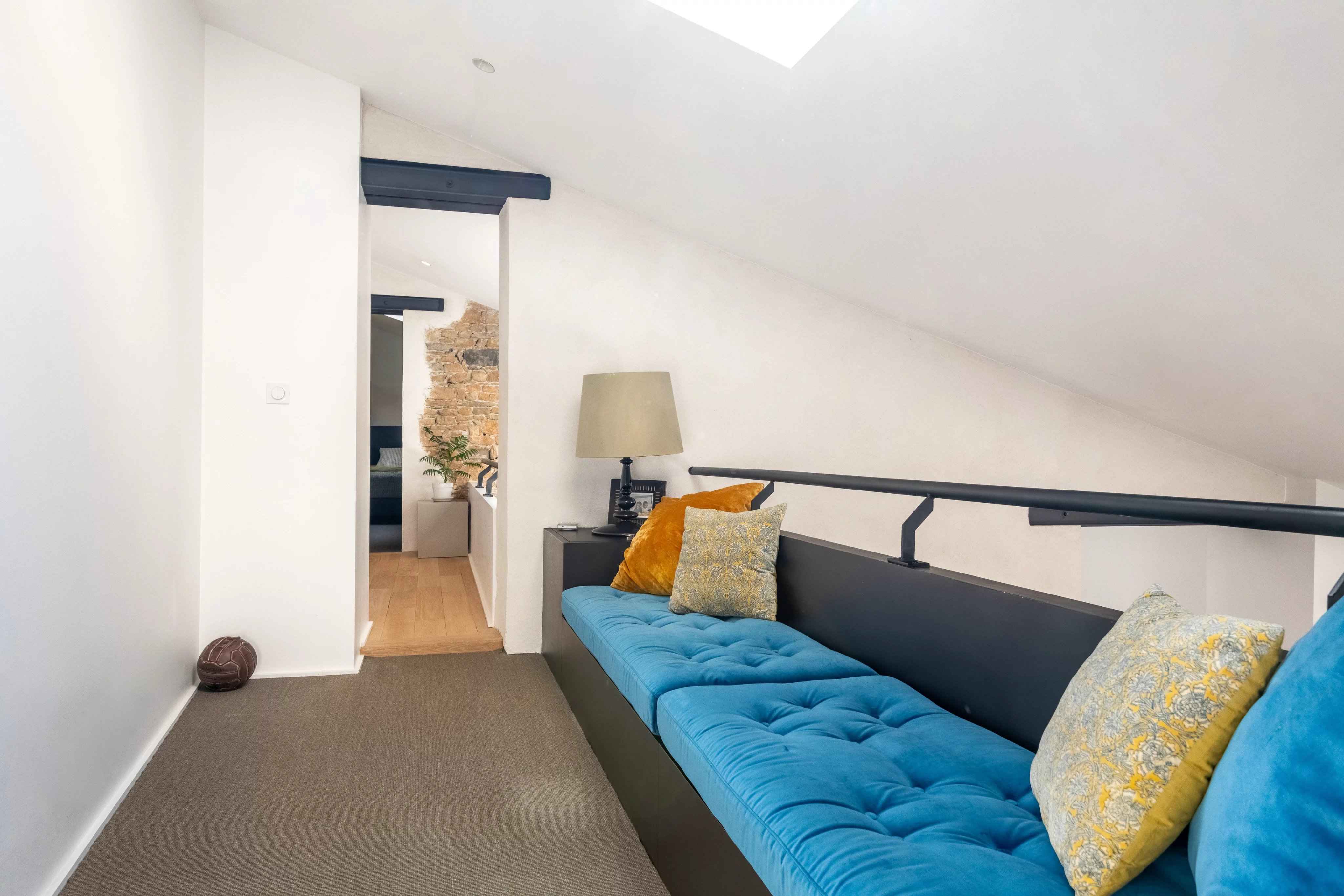 7e9c00e16fd1efcb41dbd8c1536c62d6 6c05fc734b 4096 original - Attribut alt par défaut.