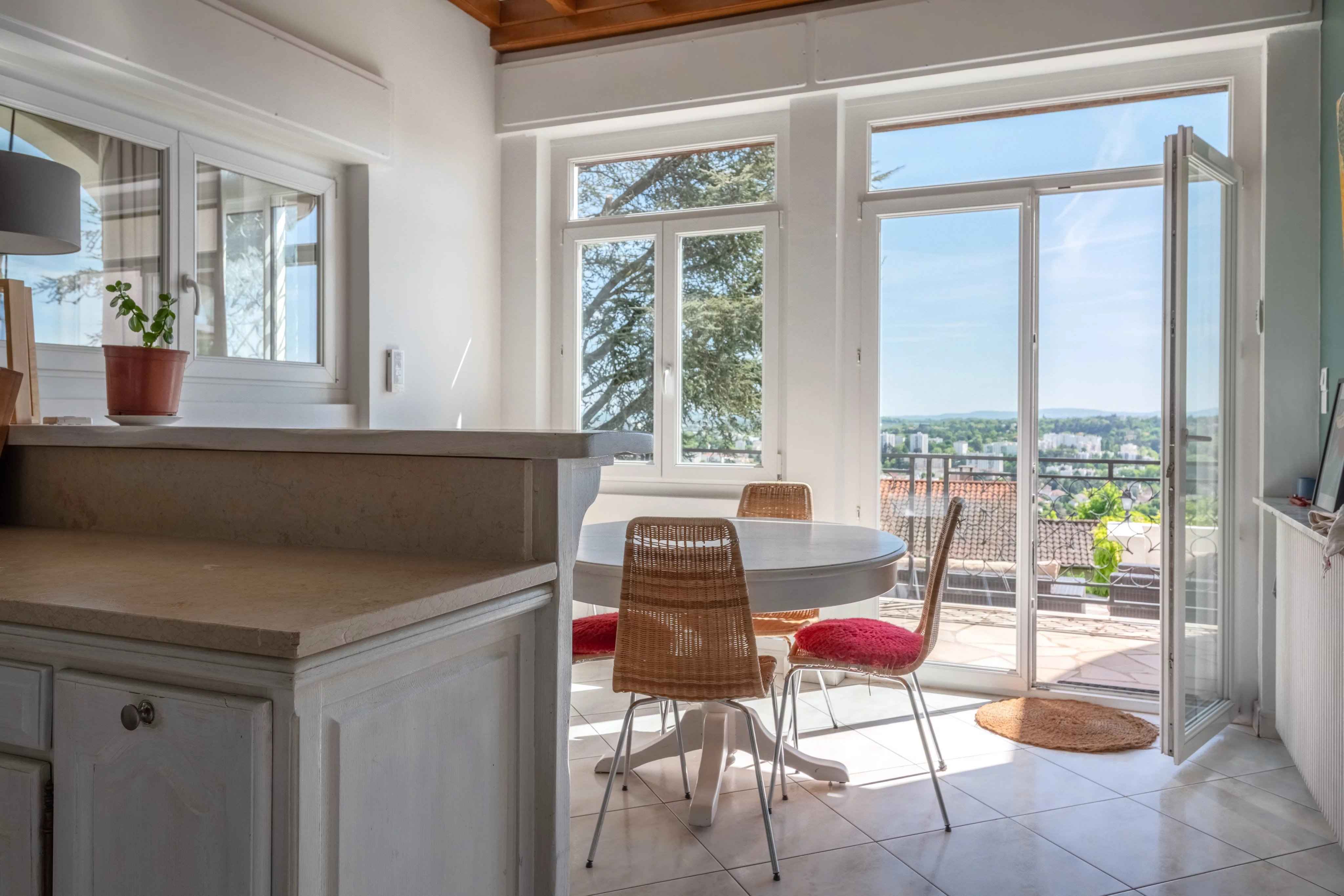 0a66c3836b3dfc5a1f08e69819328d76 d6bb3af801 4096 original - Translation missing: en.helpers.application.image_tag.default_alt