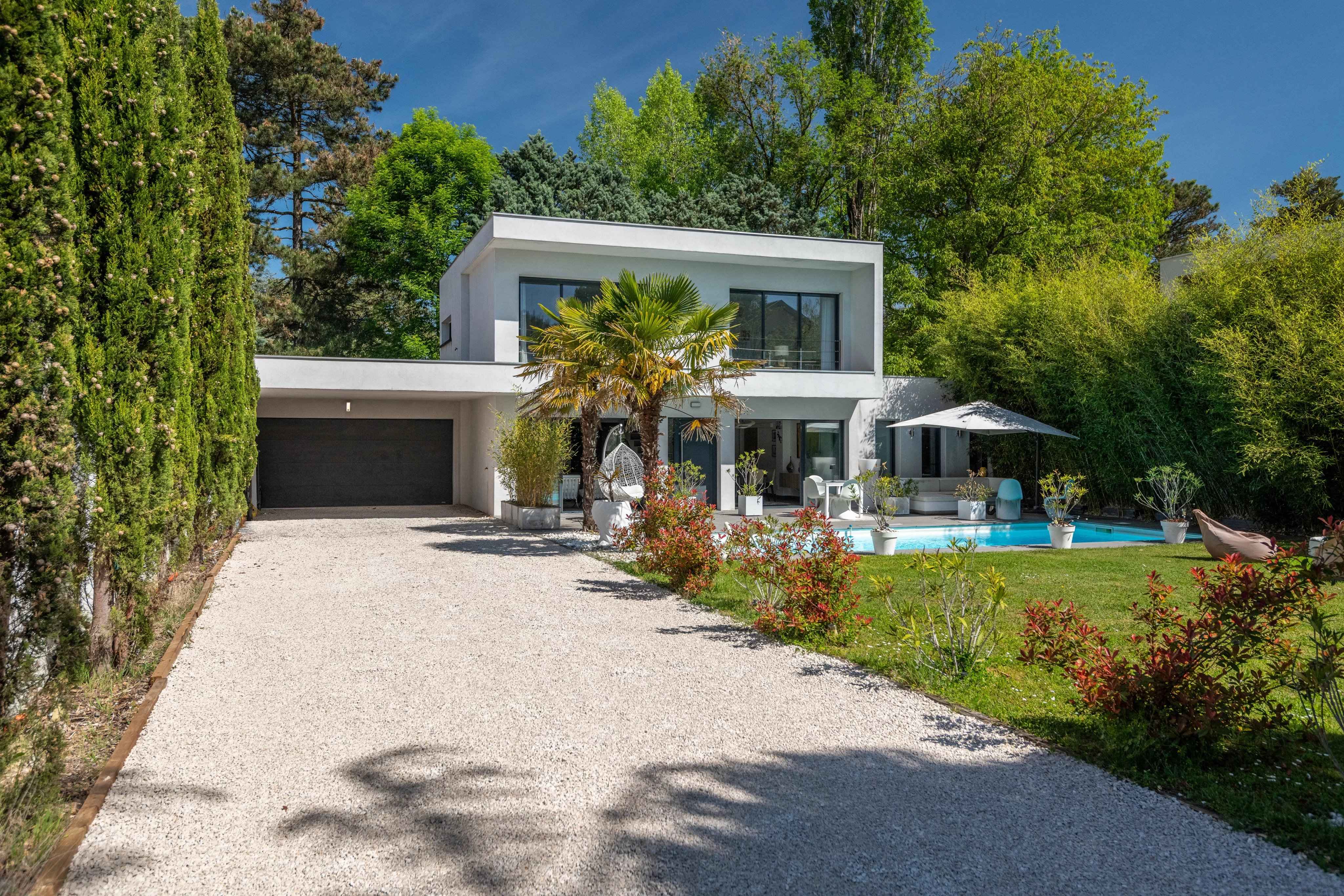 Dd6167f03842bdb00d82b7b44edcd63d 3e8a9a4ded 4096 original - Attribut alt par défaut.