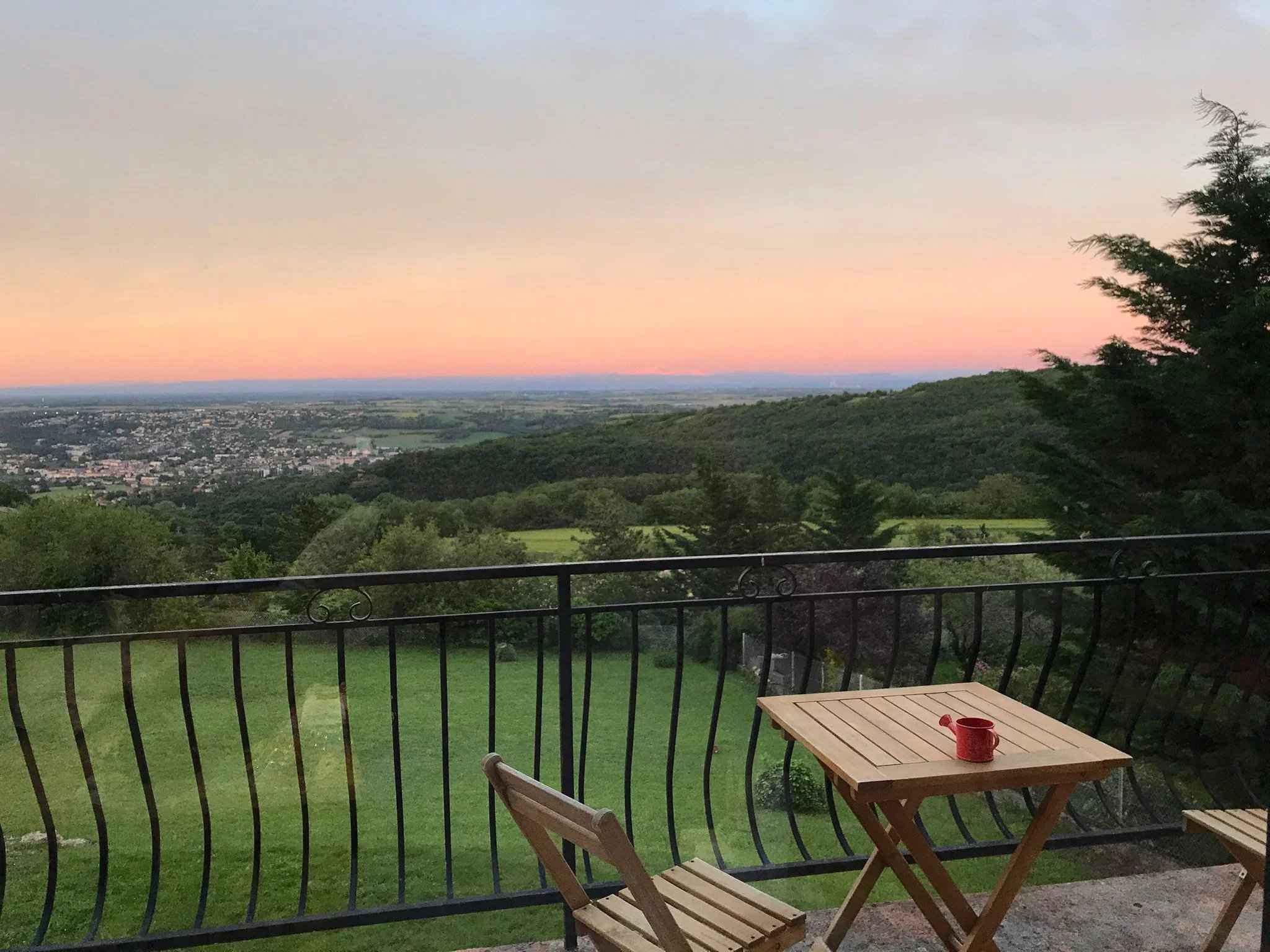 Ee37a05e163f22b168f5a43ffaeb8eb2 967a7799f3 2048 original - Translation missing: en.helpers.application.image_tag.default_alt