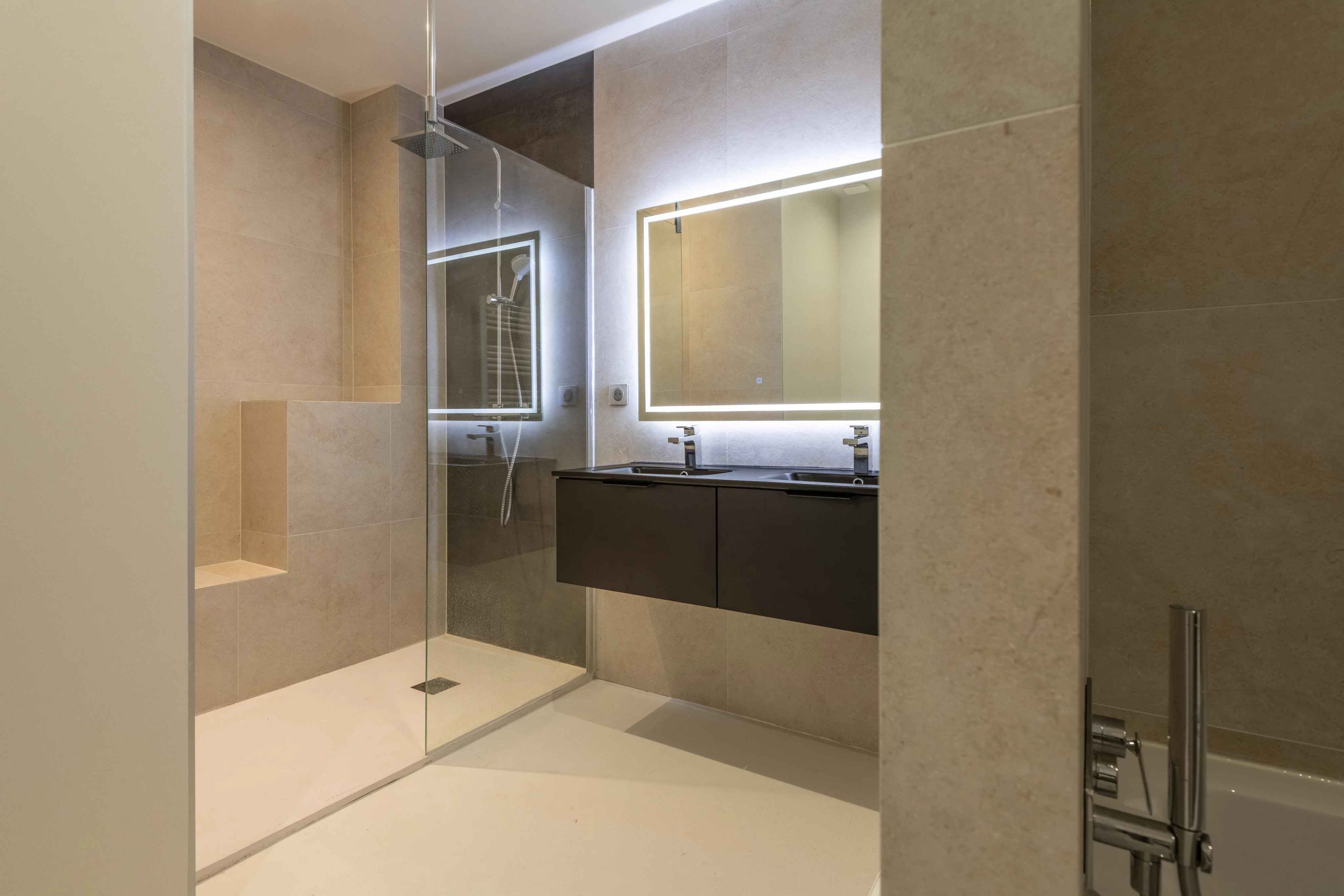 B69cb7cbe9e10770bdd7509cbcaccba8 3921dd1cdb 4096 original - Translation missing: en.helpers.application.image_tag.default_alt