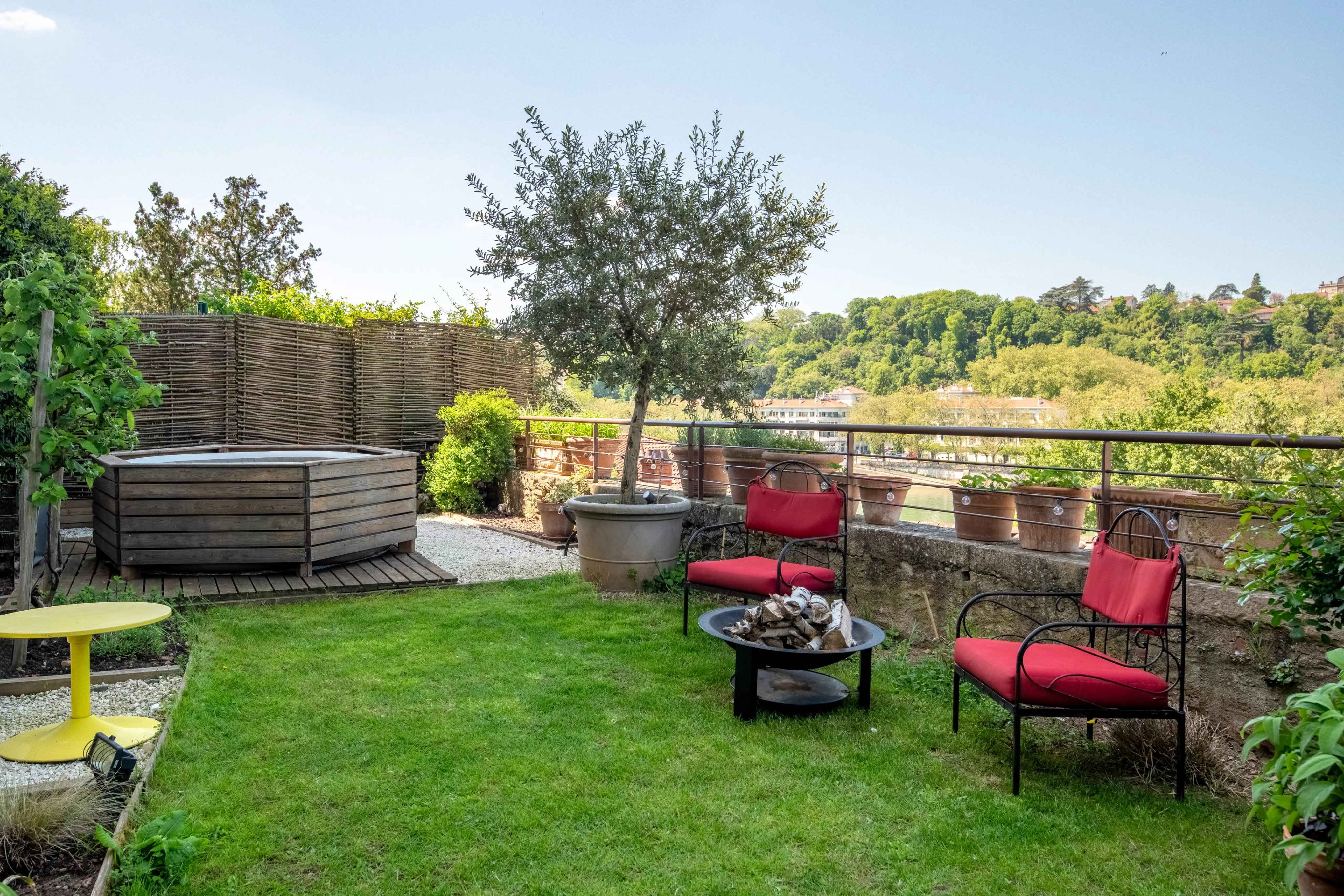 8a47e224218891aa7e0e3e04259222e7 e4ed101192 4096 original - Translation missing: en.helpers.application.image_tag.default_alt