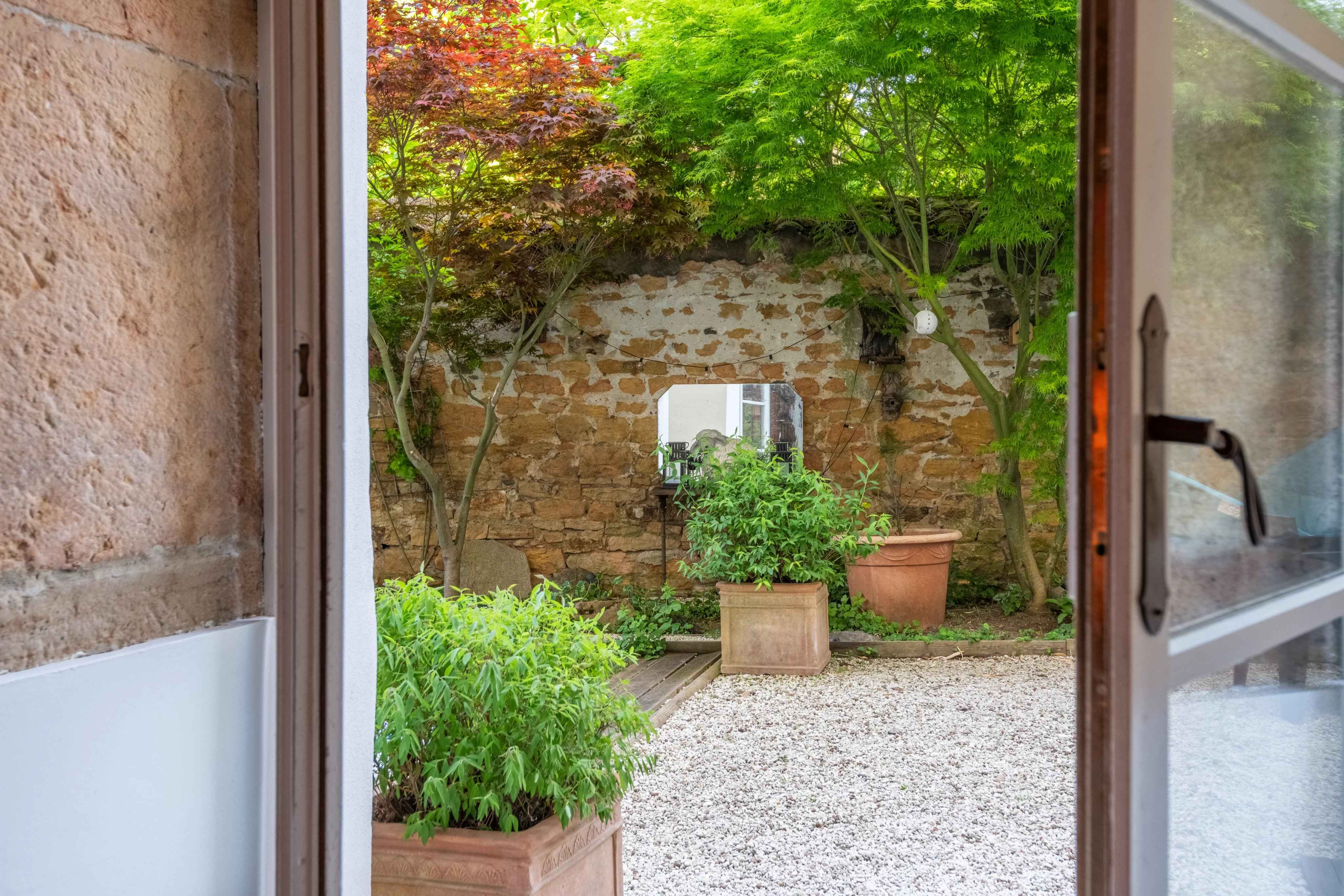 328b9c8a2957d92ab9b90df23ec694f4 4e1ddaf9ac 4096 original - Translation missing: en.helpers.application.image_tag.default_alt