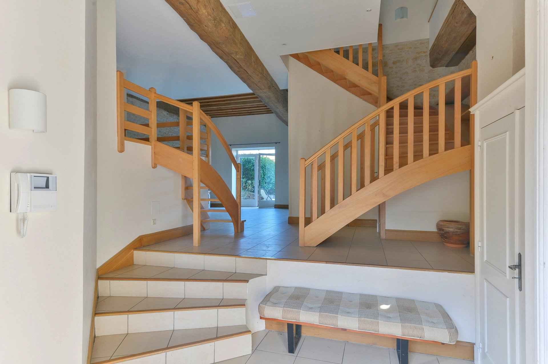 Escaliers Maison / Villa - Barnes Lyon, agence immobilière de prestige