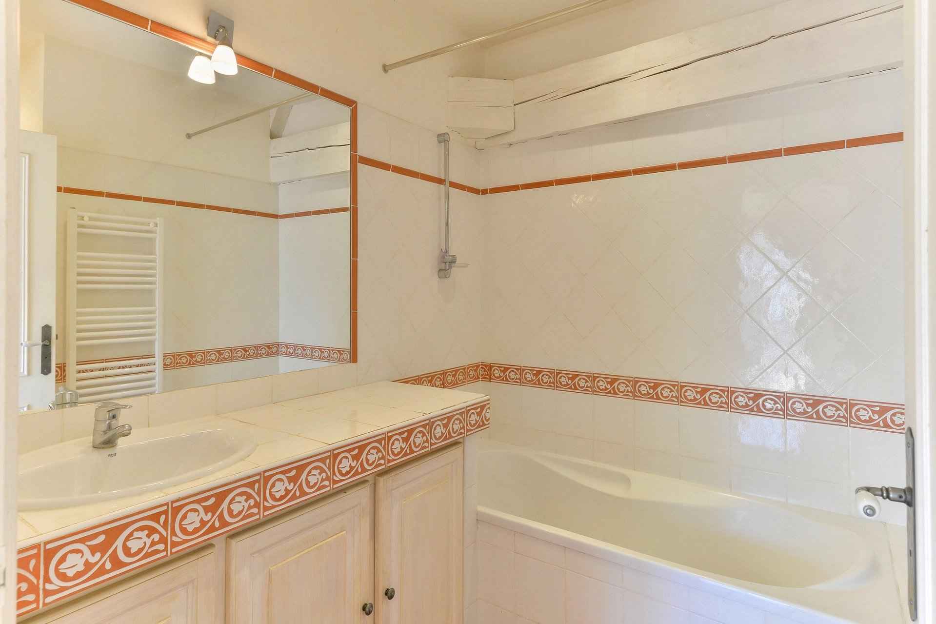 Salle de bain Maison / Villa - Barnes Lyon, agence immobilière de prestige