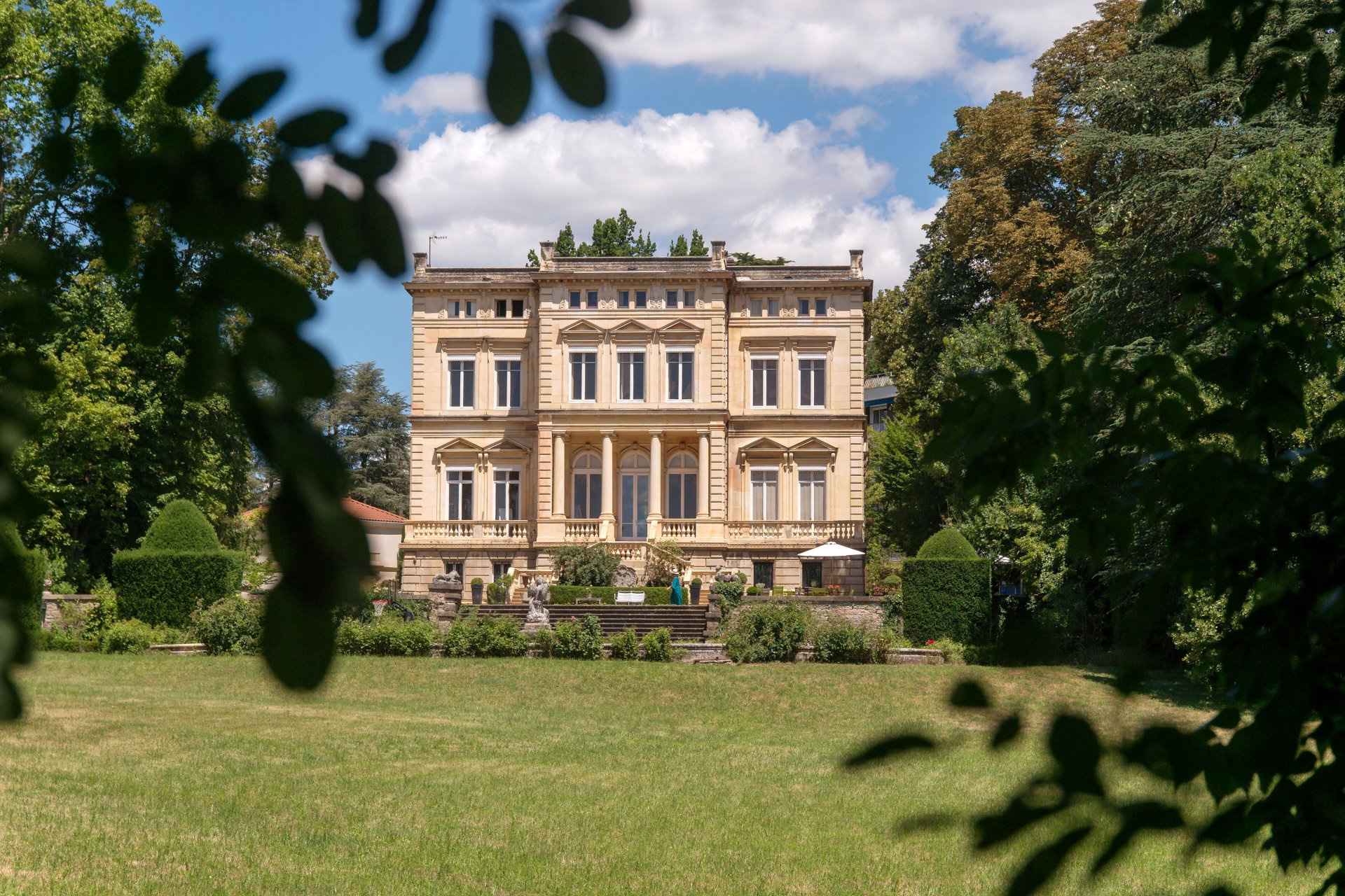 Chateau ecully - Attribut alt par défaut.